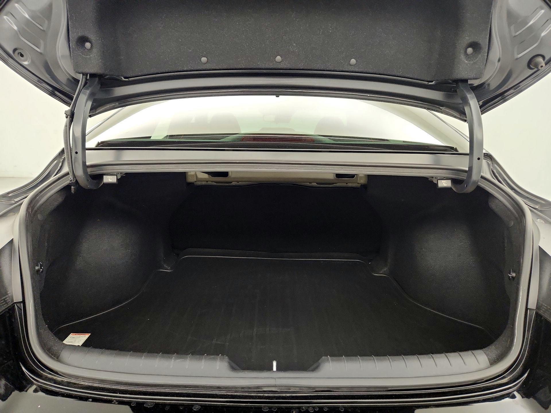 Thumbnail: 2023 Hyundai Elantra - 20