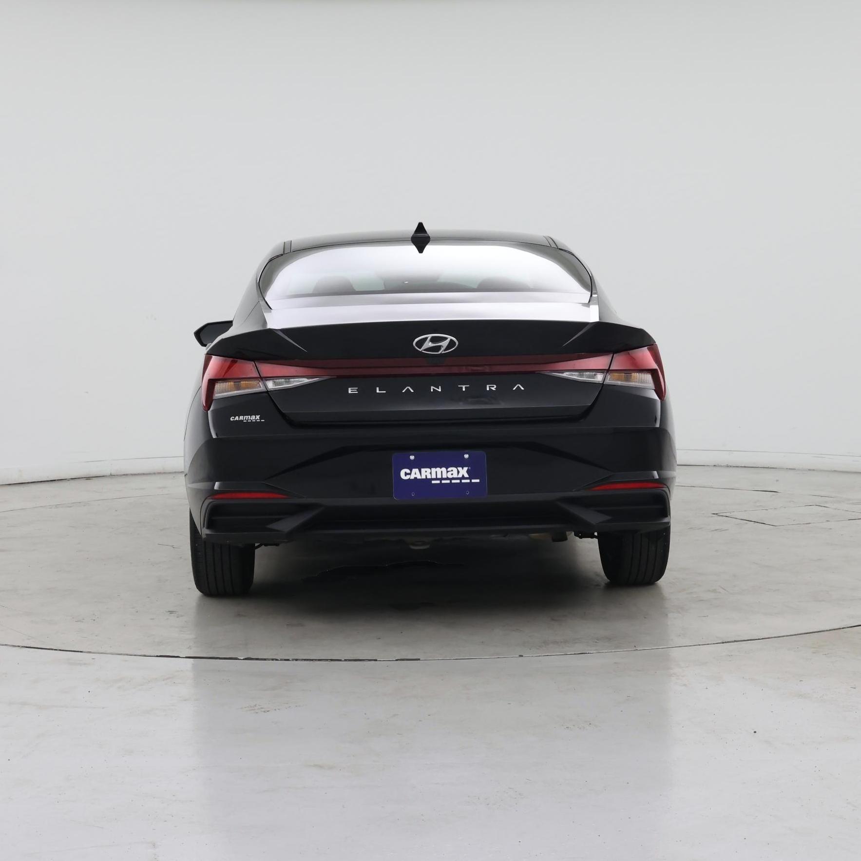 Thumbnail: 2023 Hyundai Elantra - 6