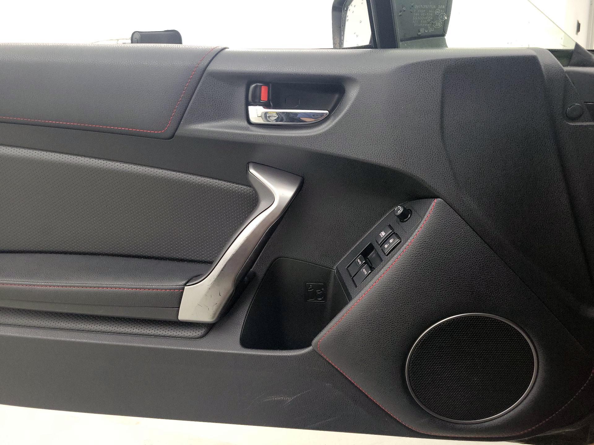 Thumbnail: 2014 Scion FR-S - 12