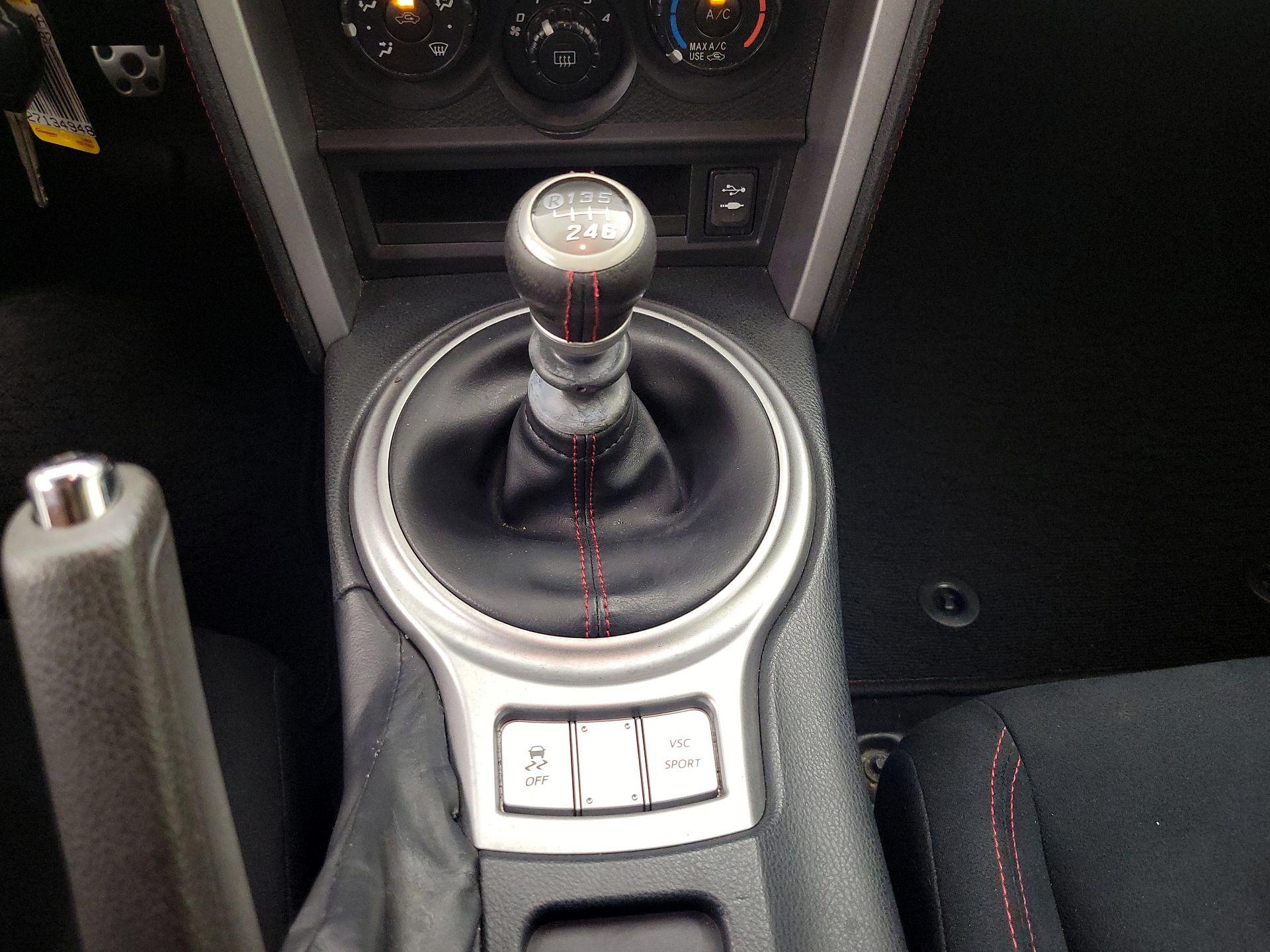 Thumbnail: 2014 Scion FR-S - 16