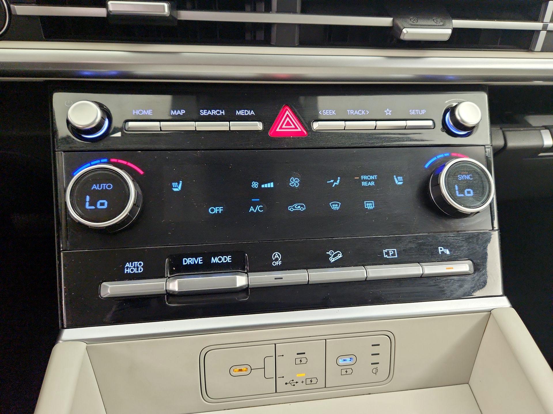 Thumbnail: 2025 Hyundai Santa Fe - 16