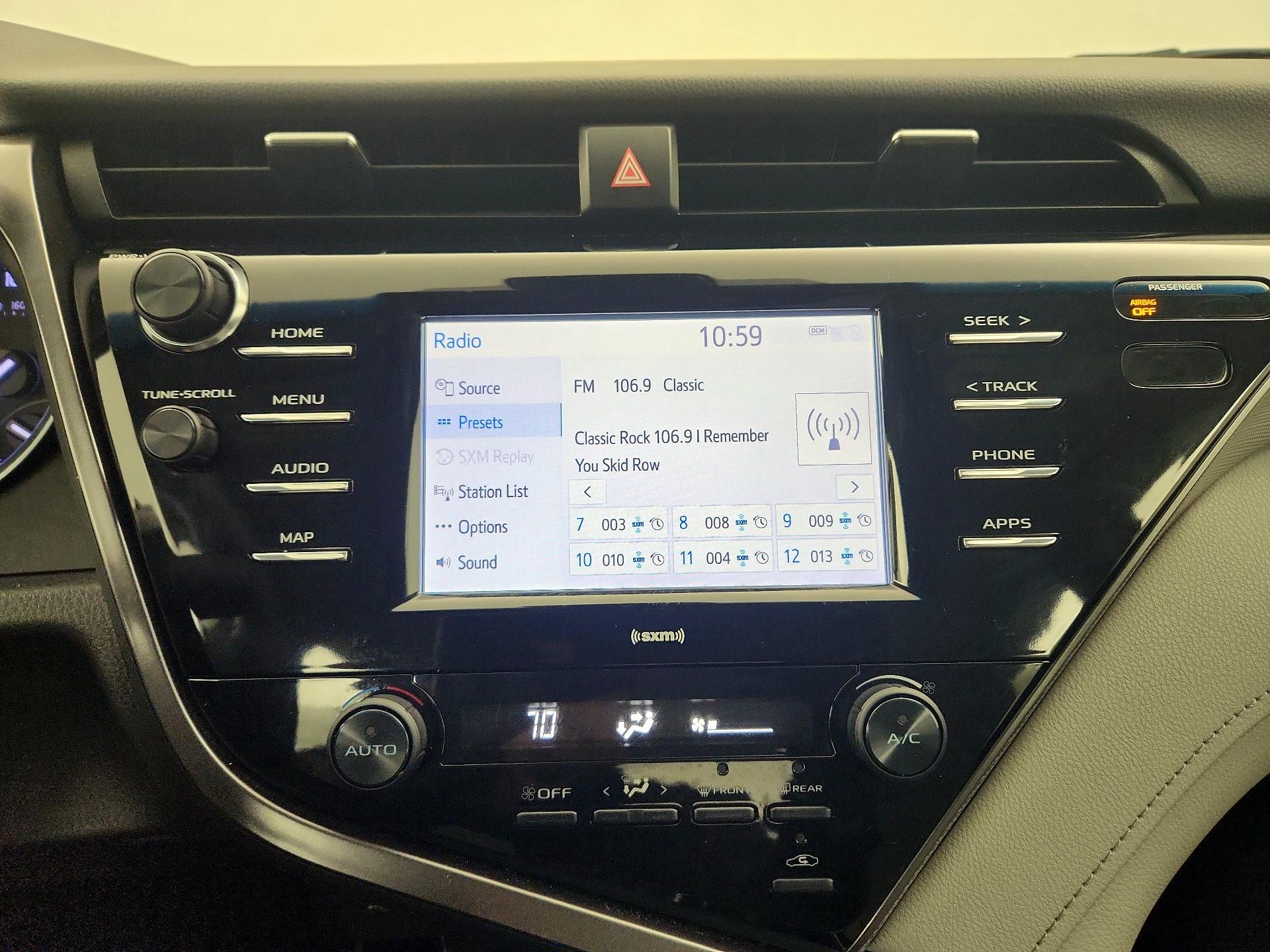 Thumbnail: 2020 Toyota Camry - 15