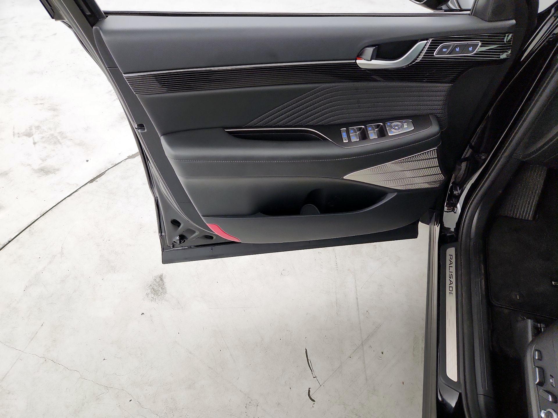 Thumbnail: 2025 Hyundai Palisade - 12