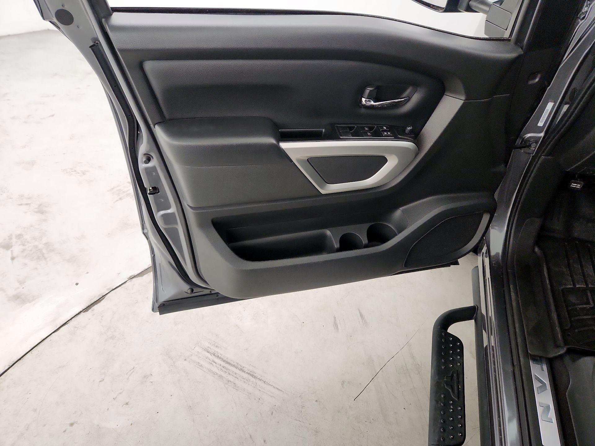 Thumbnail: 2023 Nissan Titan - 12