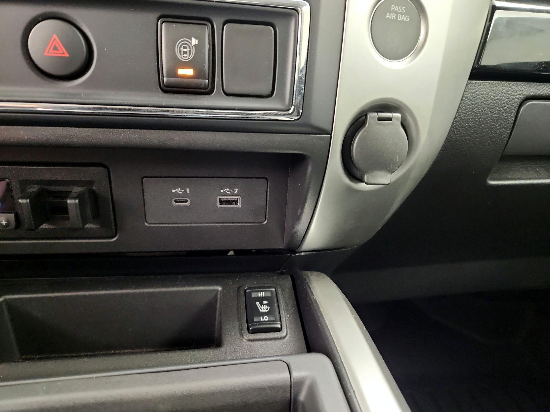 Thumbnail: 2023 Nissan Titan - 18