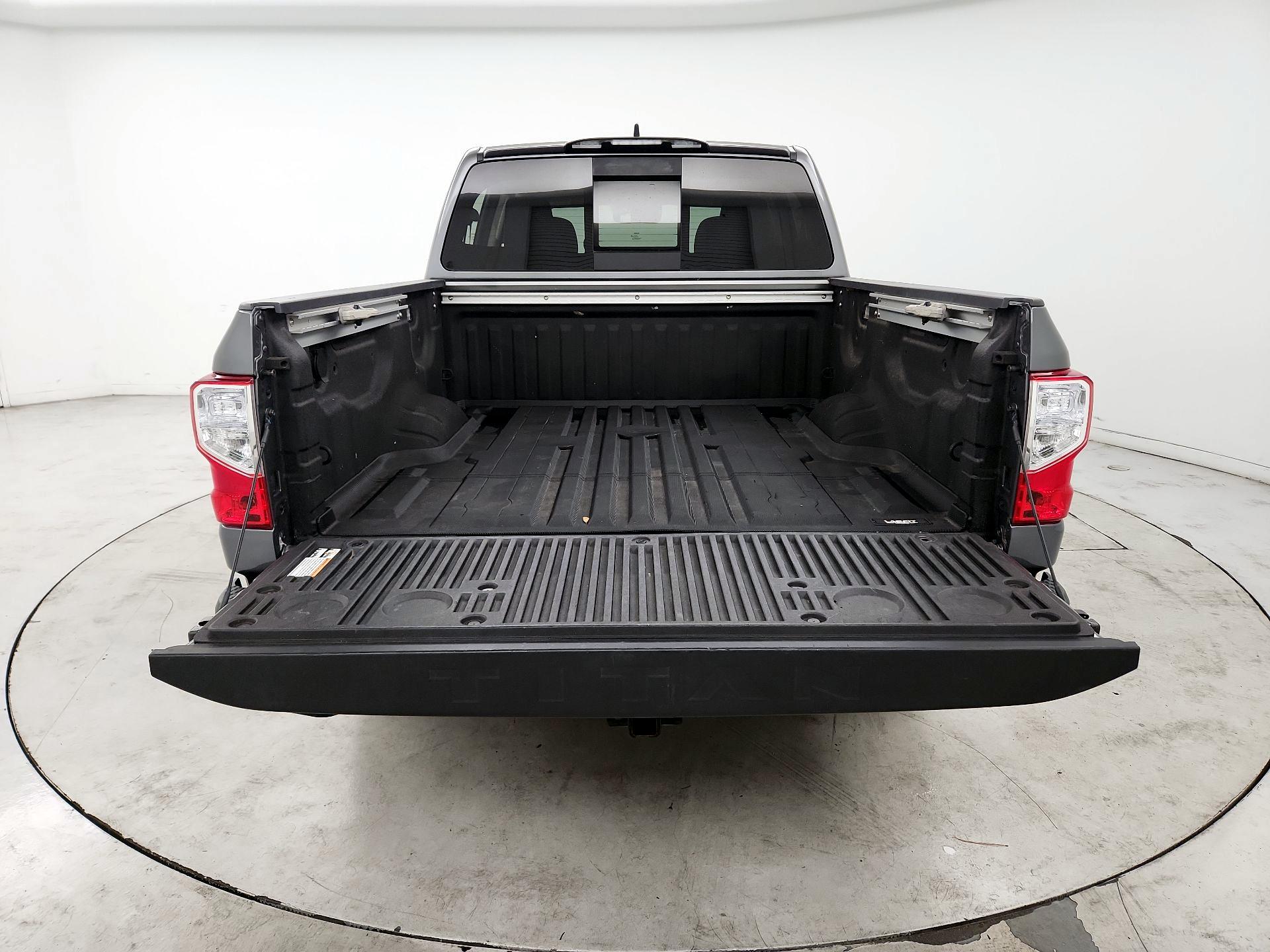 Thumbnail: 2023 Nissan Titan - 20