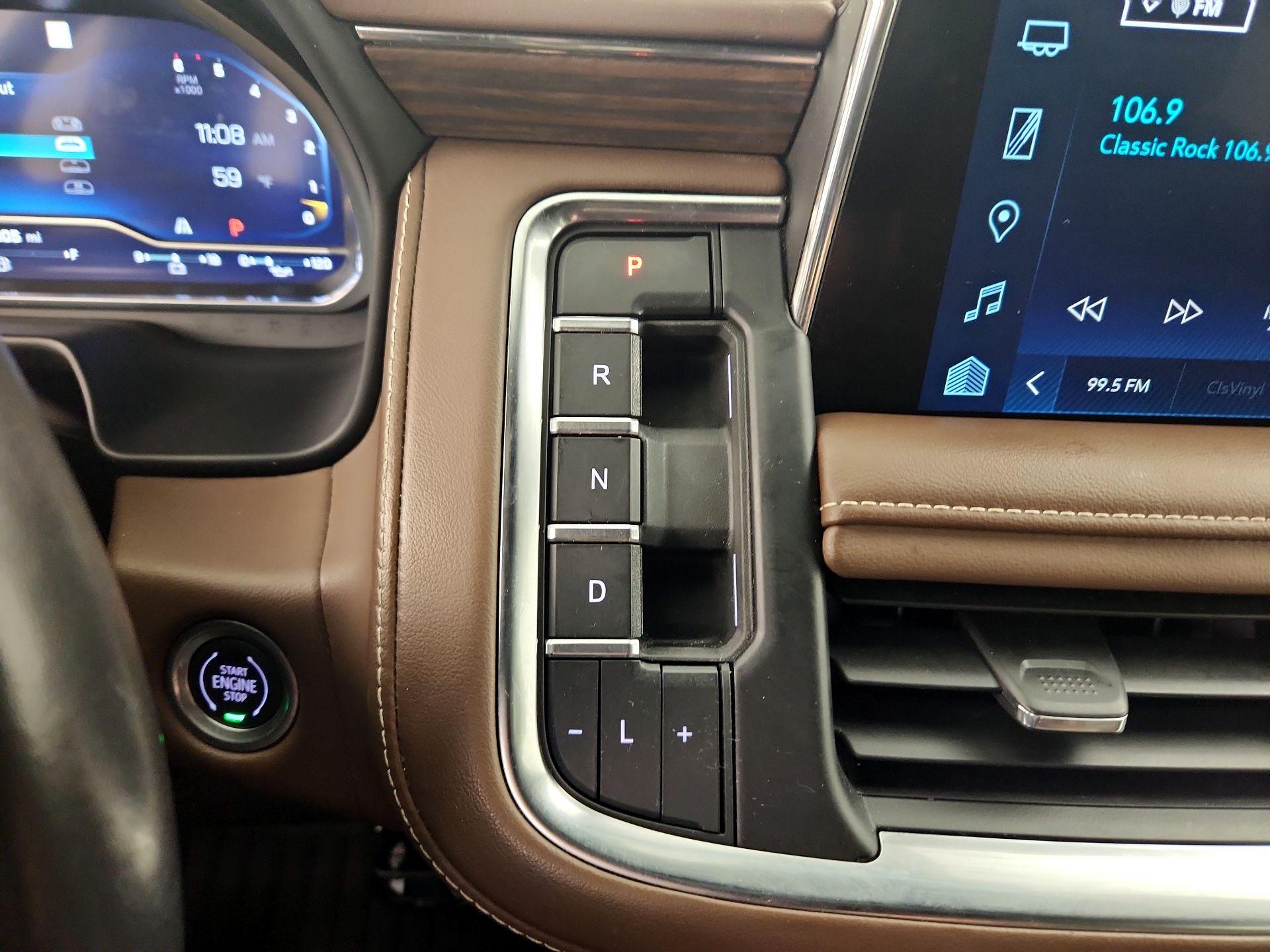 Thumbnail: 2022 Chevrolet Tahoe - 17