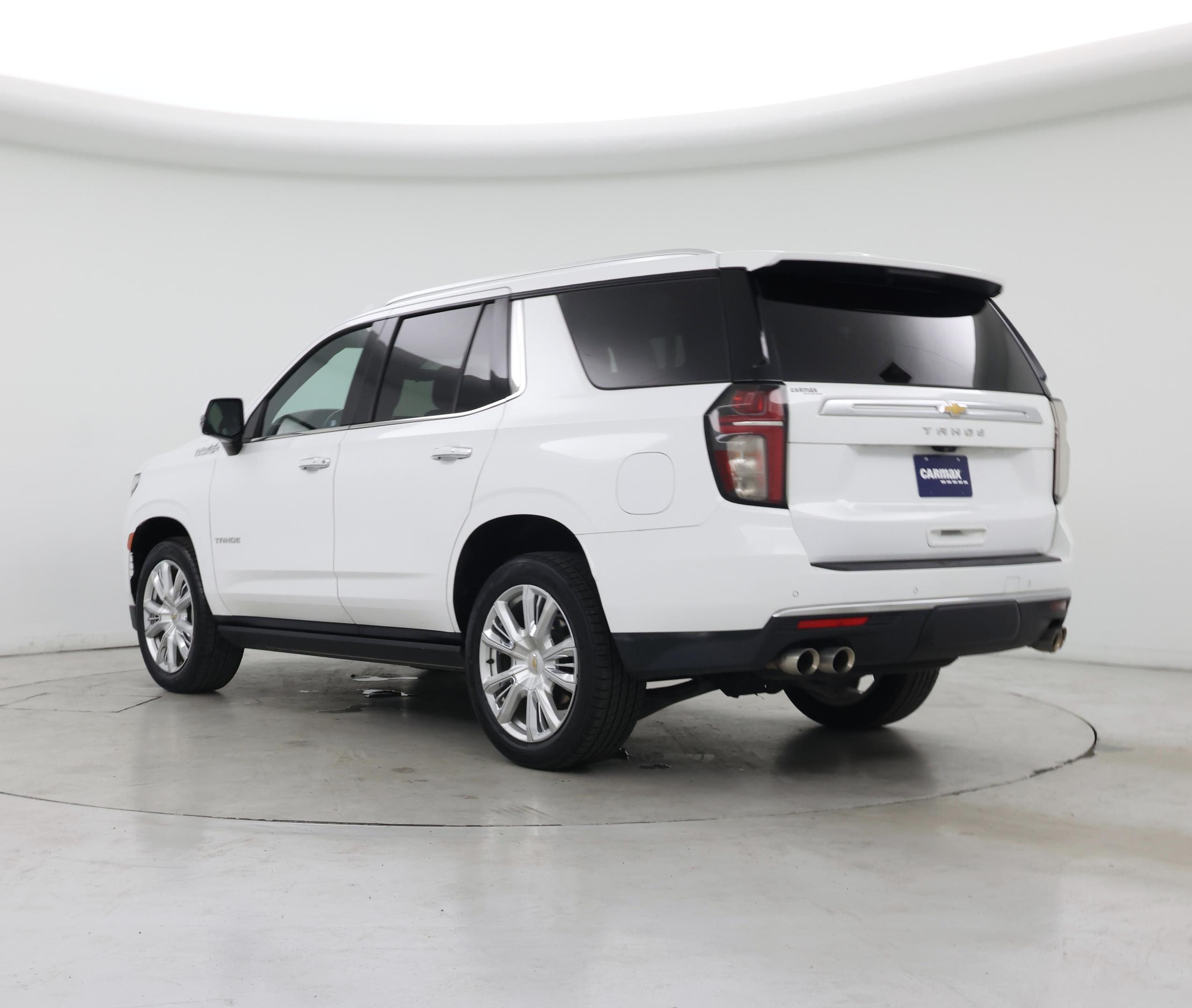 Thumbnail: 2022 Chevrolet Tahoe - 2