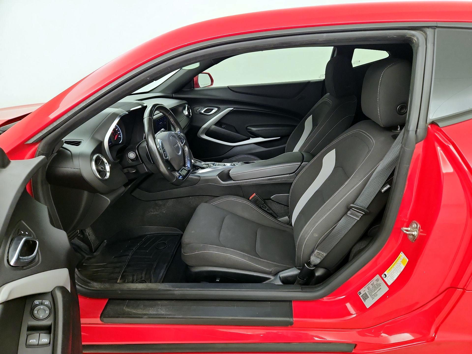 Thumbnail: 2020 Chevrolet Camaro - 11