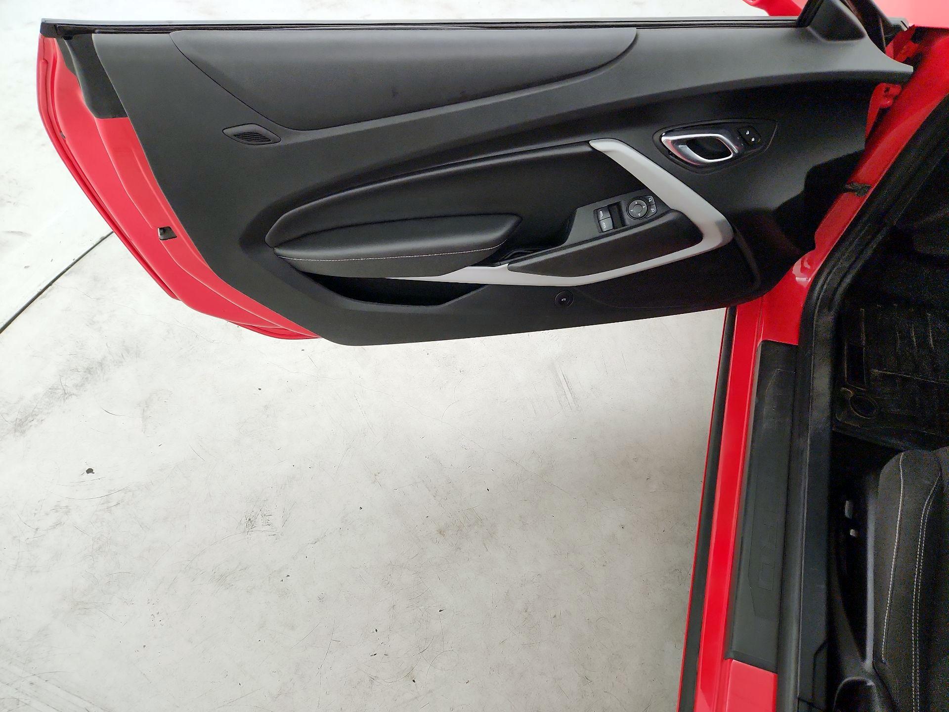 Thumbnail: 2020 Chevrolet Camaro - 12