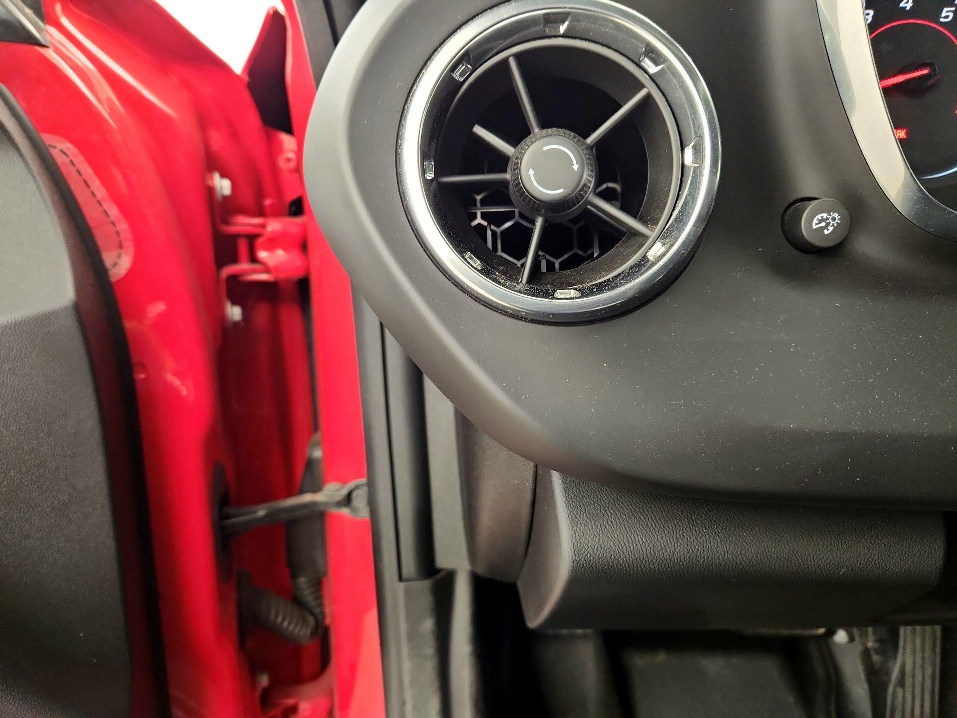 Thumbnail: 2020 Chevrolet Camaro - 13