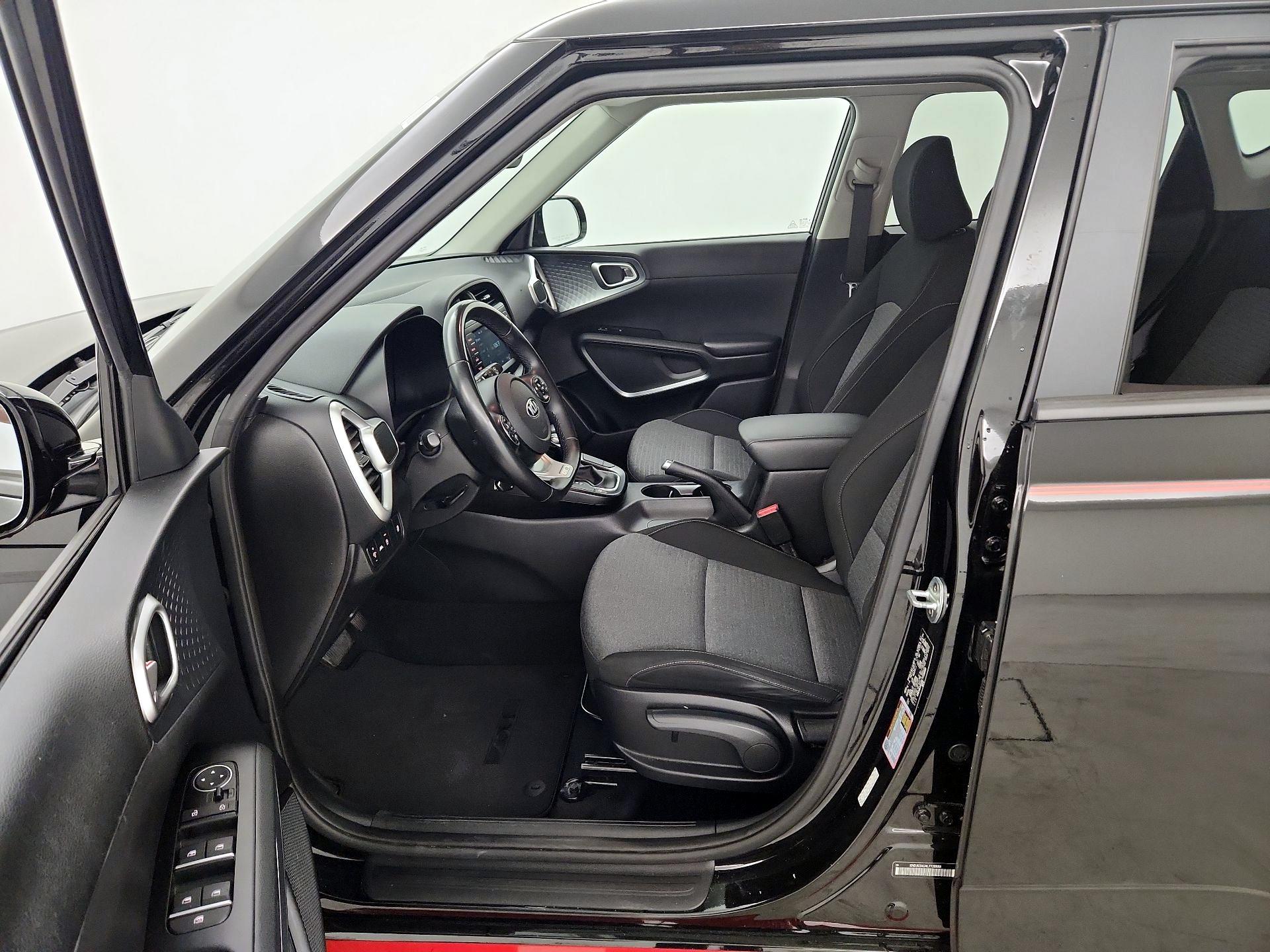 Thumbnail: 2020 Kia Soul - 11