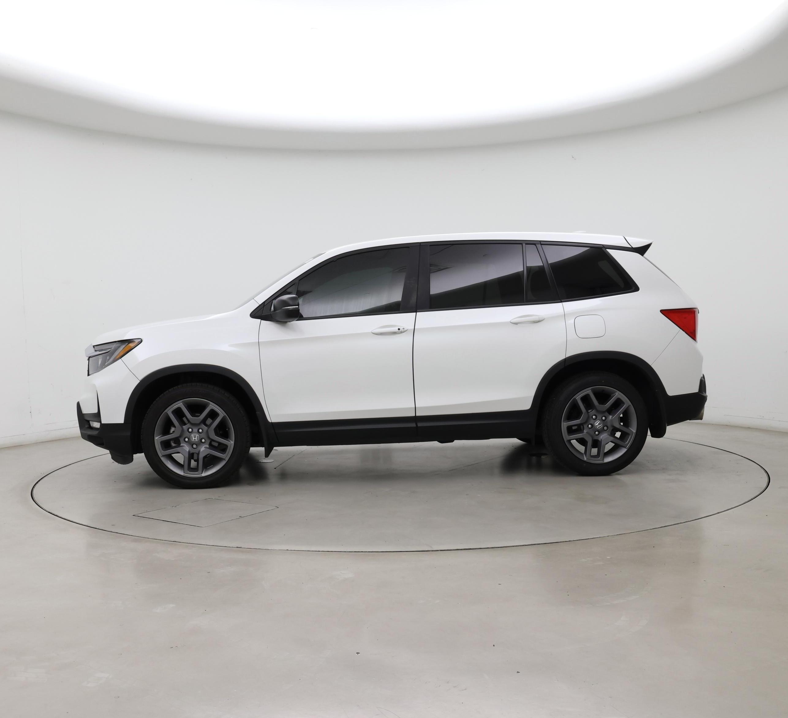 Thumbnail: 2022 Honda Passport - 3