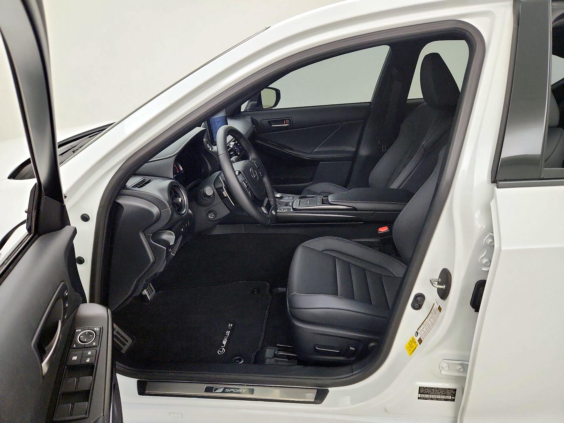 Thumbnail: 2025 Lexus IS - 11