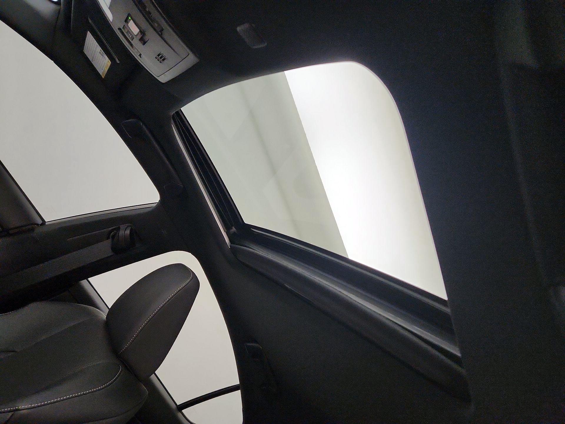 Thumbnail: 2025 Lexus IS - 20