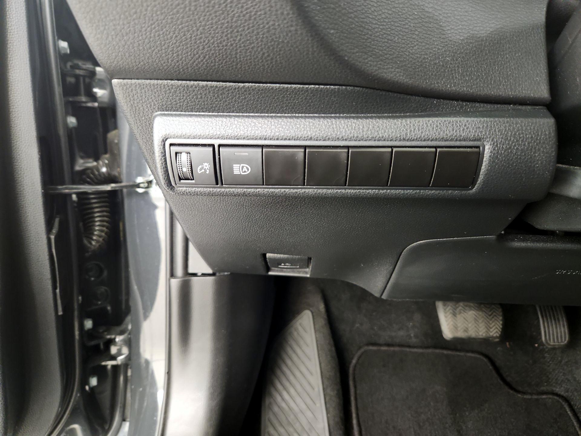 Thumbnail: 2024 Toyota Corolla - 13