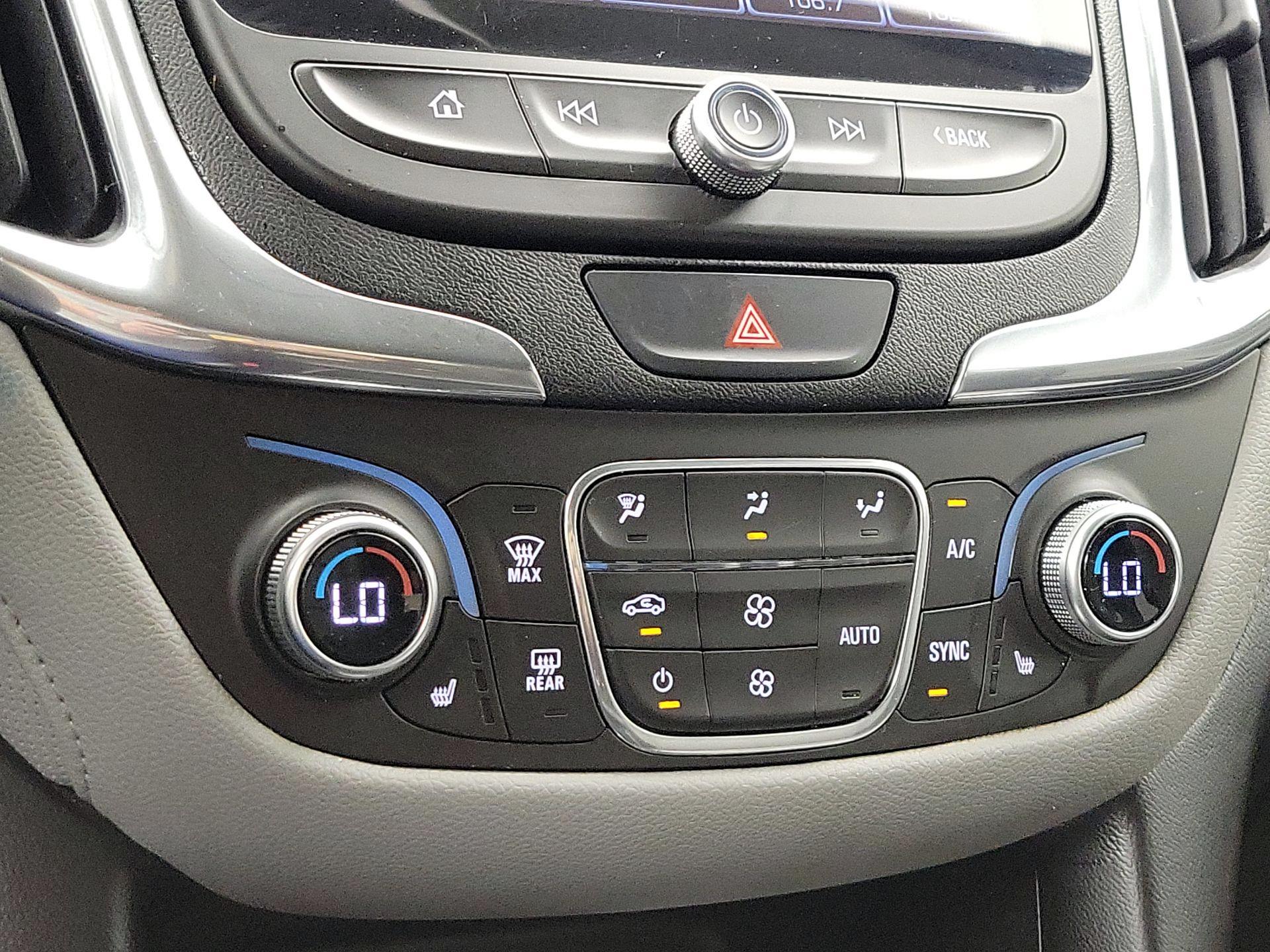 Thumbnail: 2018 Chevrolet Equinox - 15