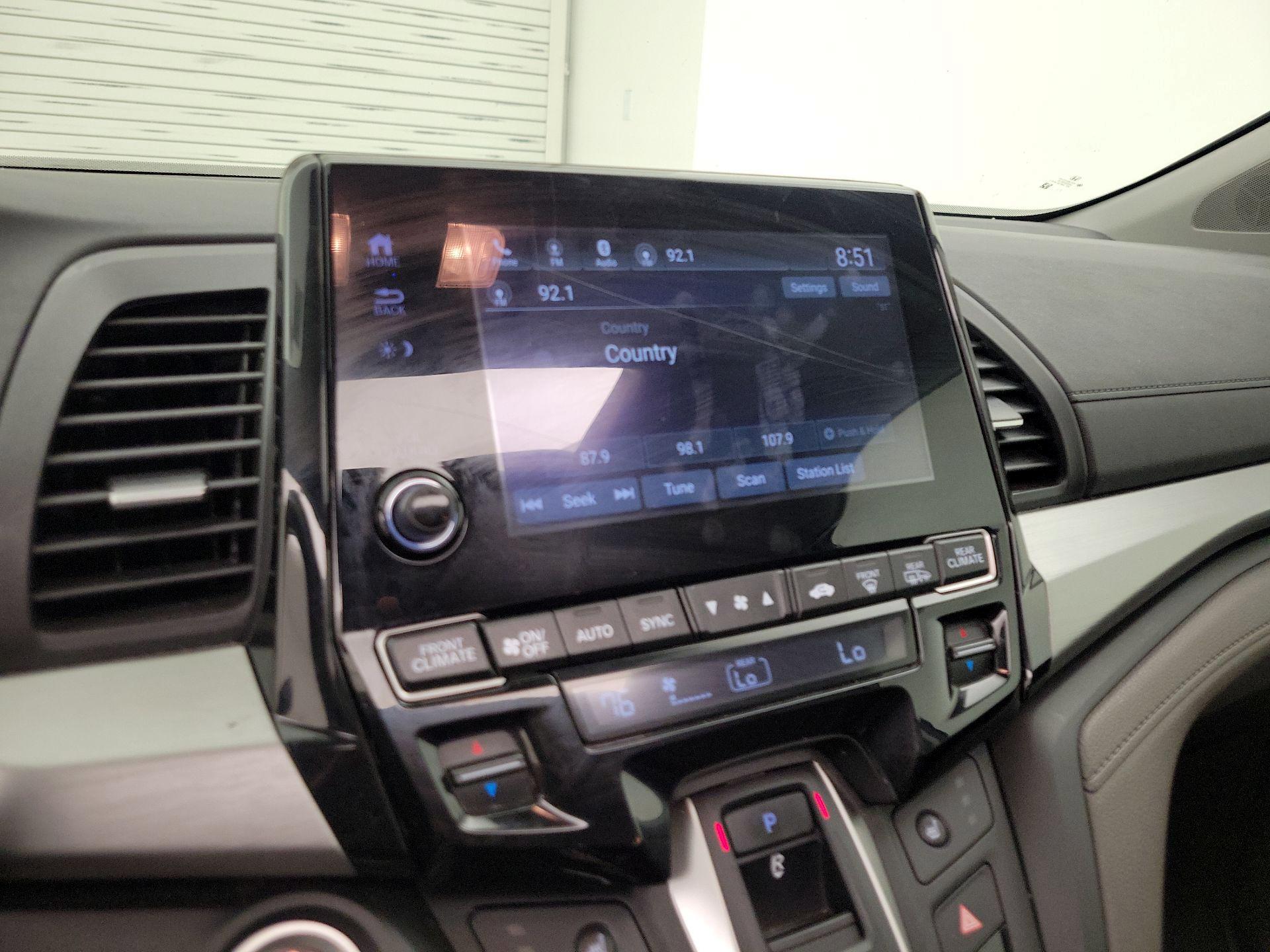 Thumbnail: 2019 Honda Odyssey - 15