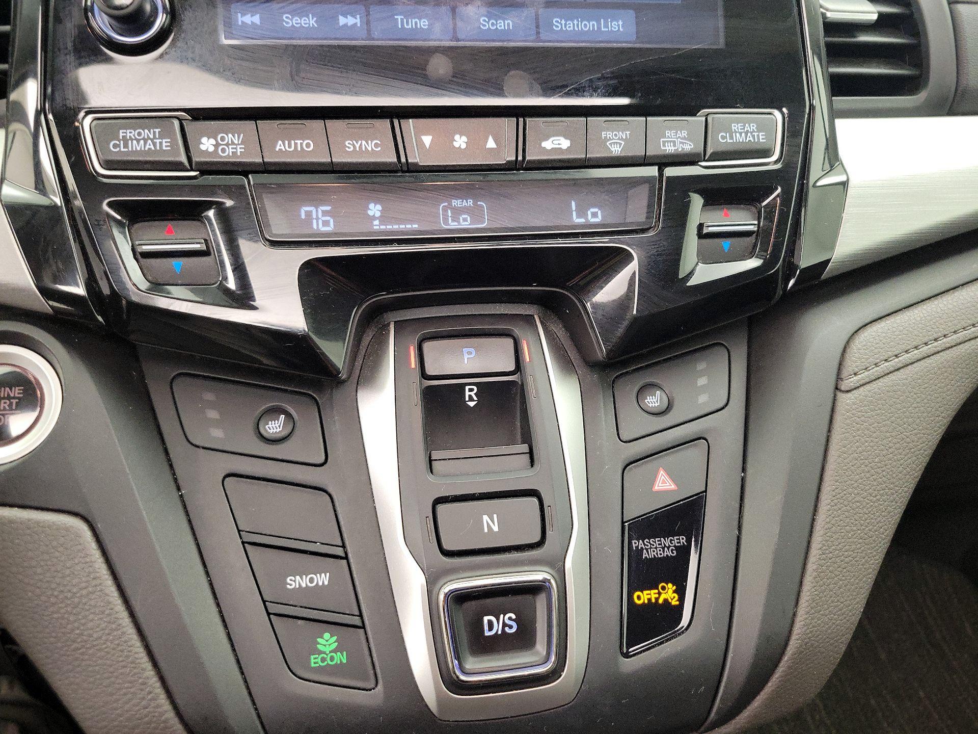 Thumbnail: 2019 Honda Odyssey - 16