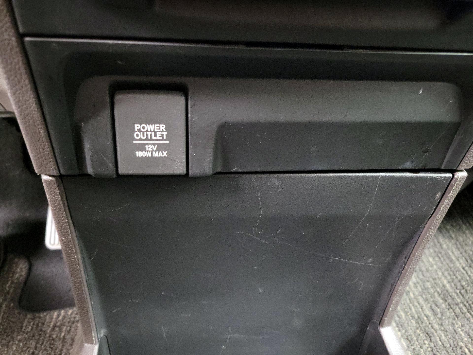 Thumbnail: 2019 Honda Odyssey - 18