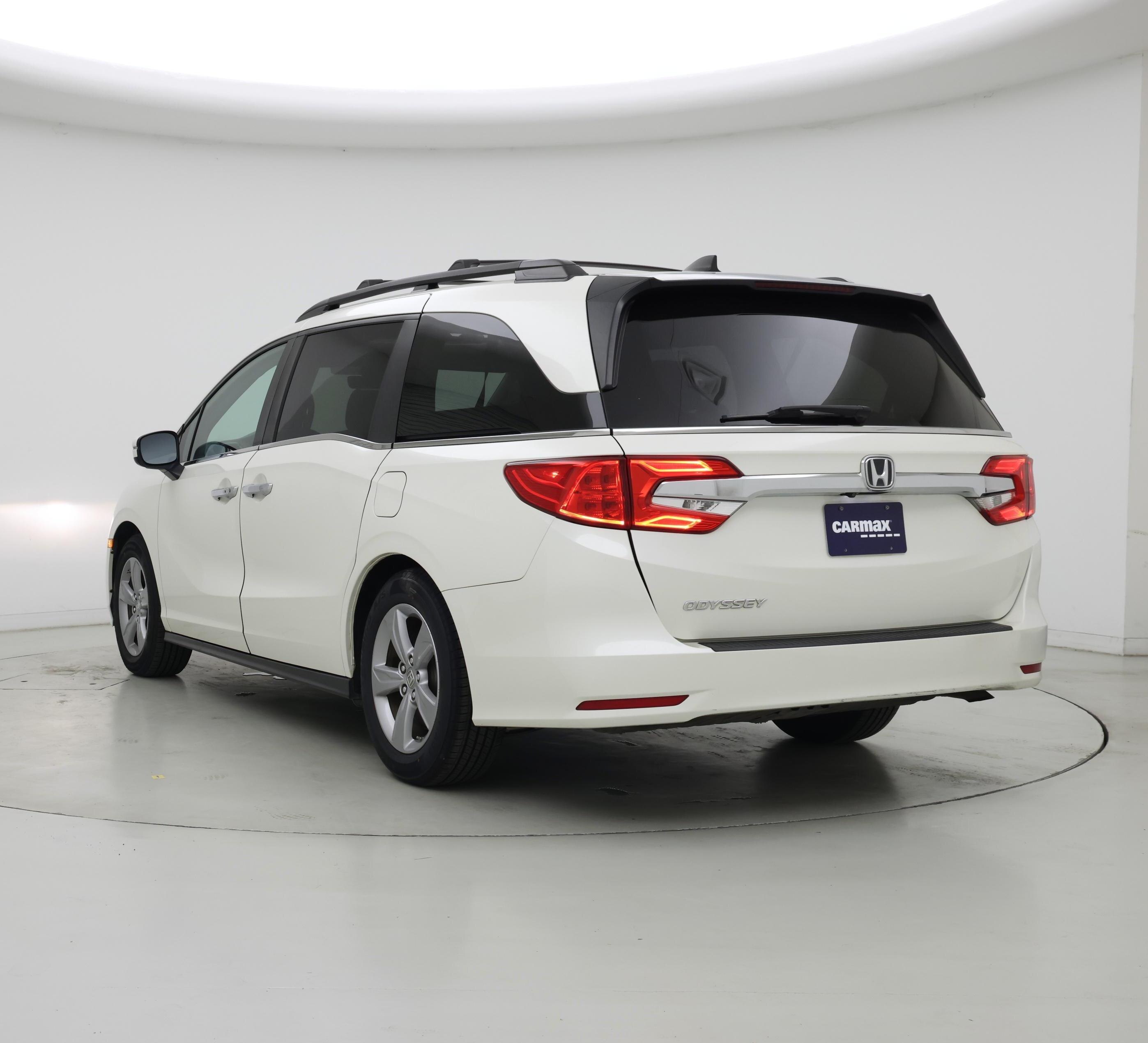 Thumbnail: 2019 Honda Odyssey - 2