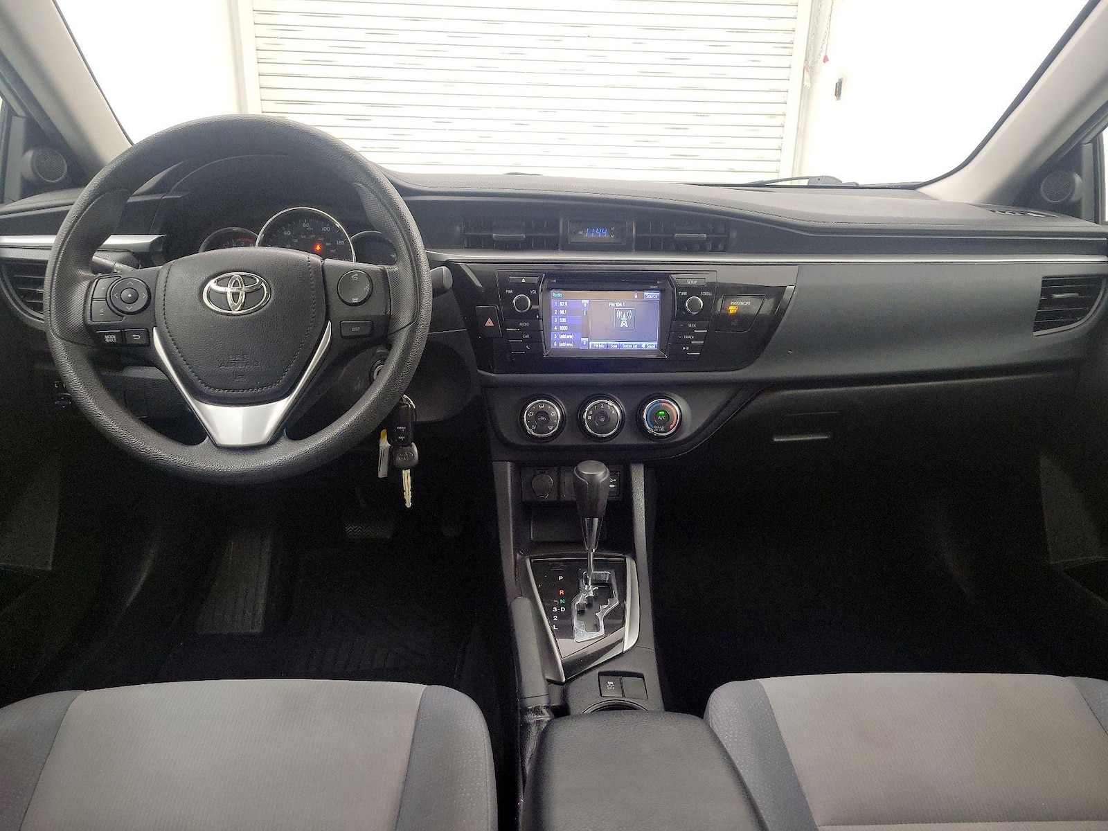 2016 Toyota Corolla L - Photo 10