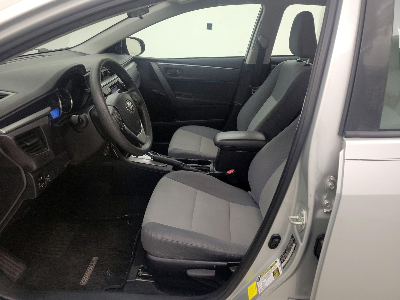 2016 Toyota Corolla L - Photo 12