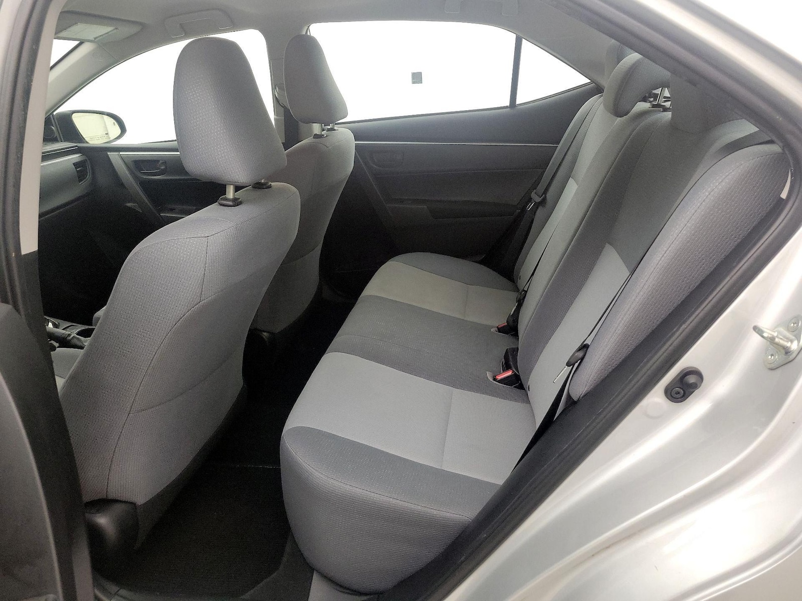 2016 Toyota Corolla L - Photo 19