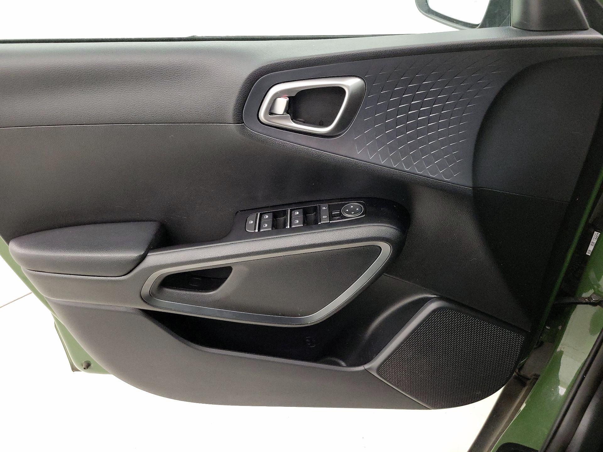 Thumbnail: 2021 Kia Soul - 12