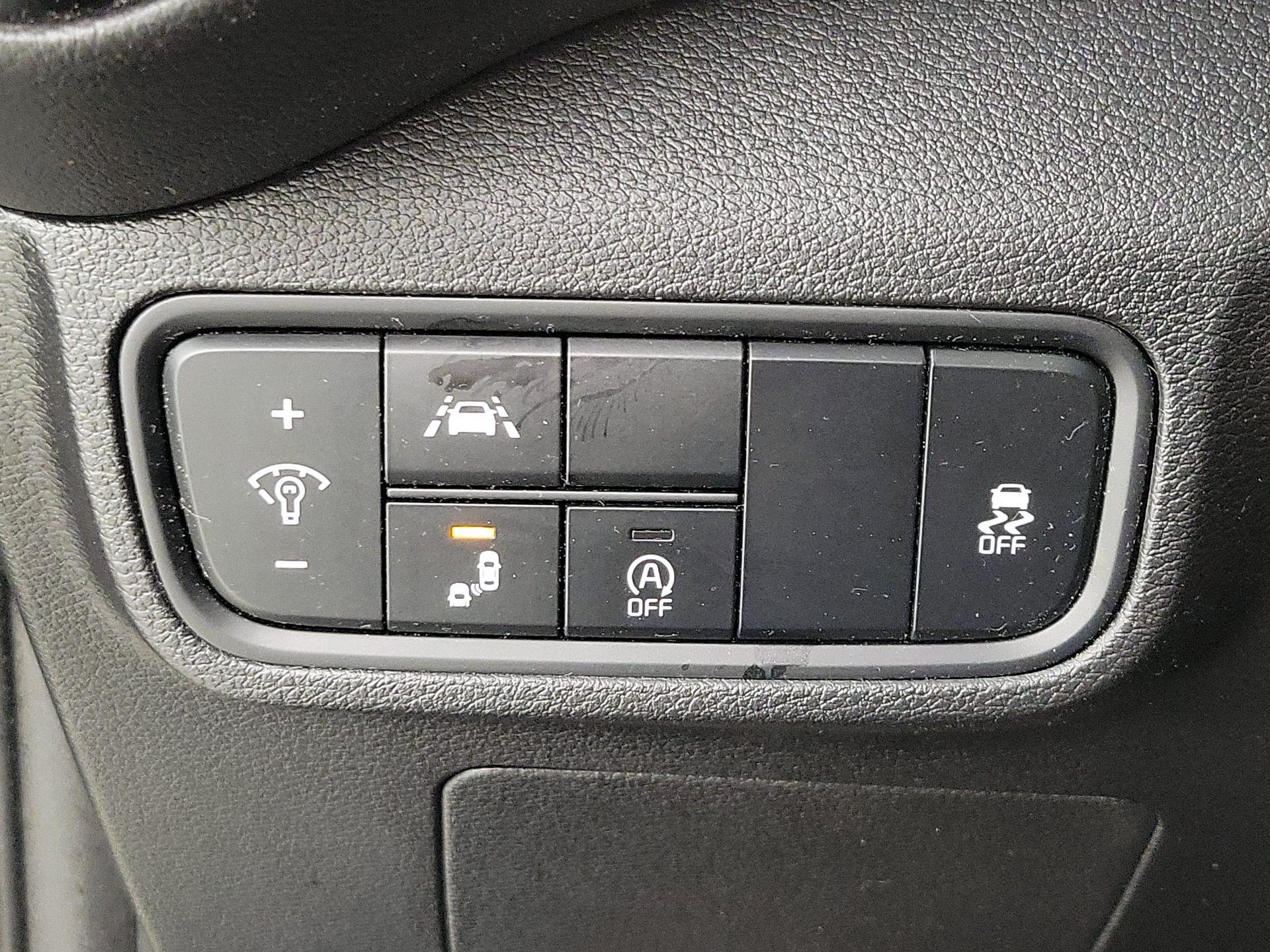 Thumbnail: 2021 Kia Soul - 13