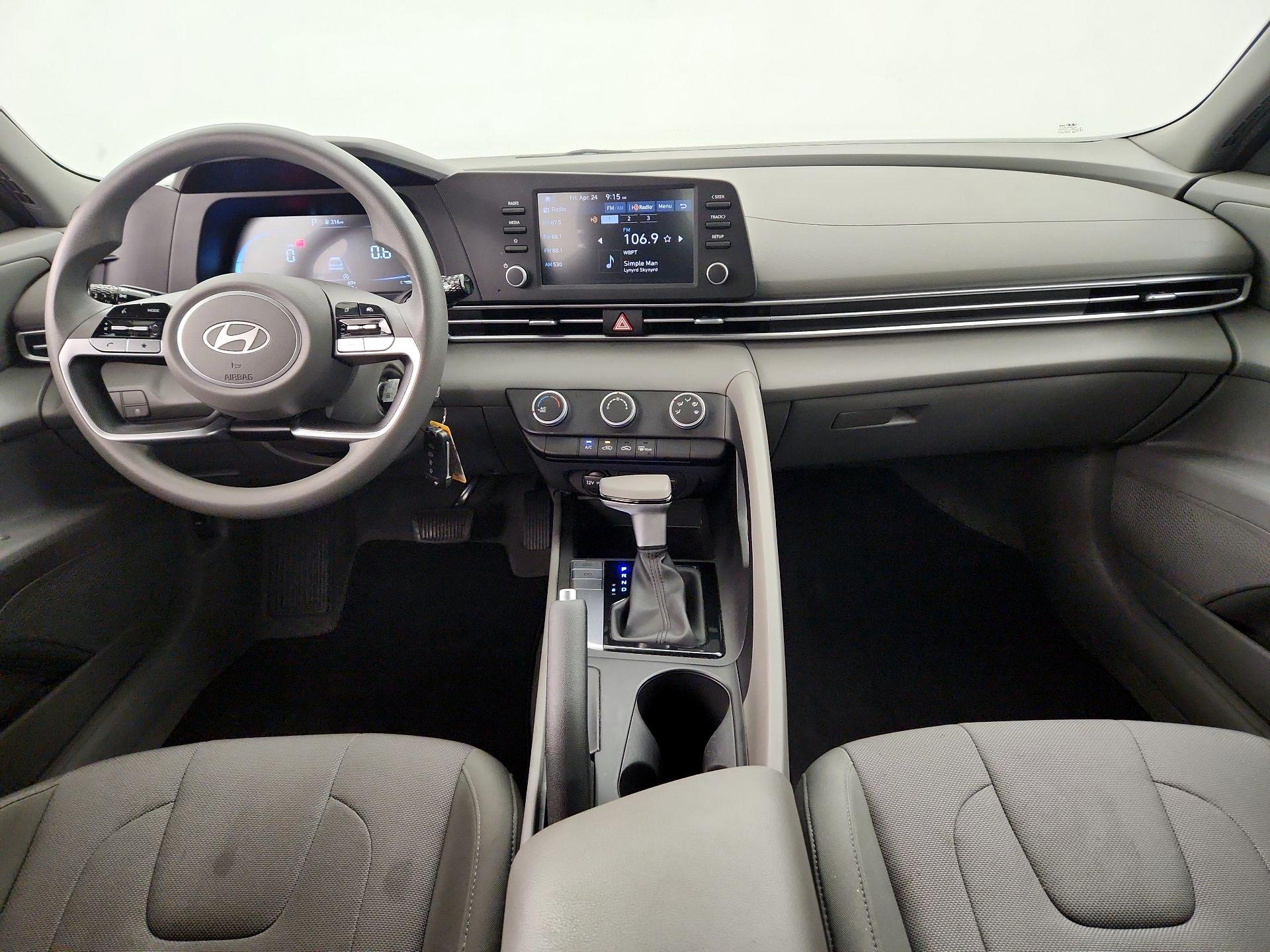 Thumbnail: 2024 Hyundai Elantra - 9