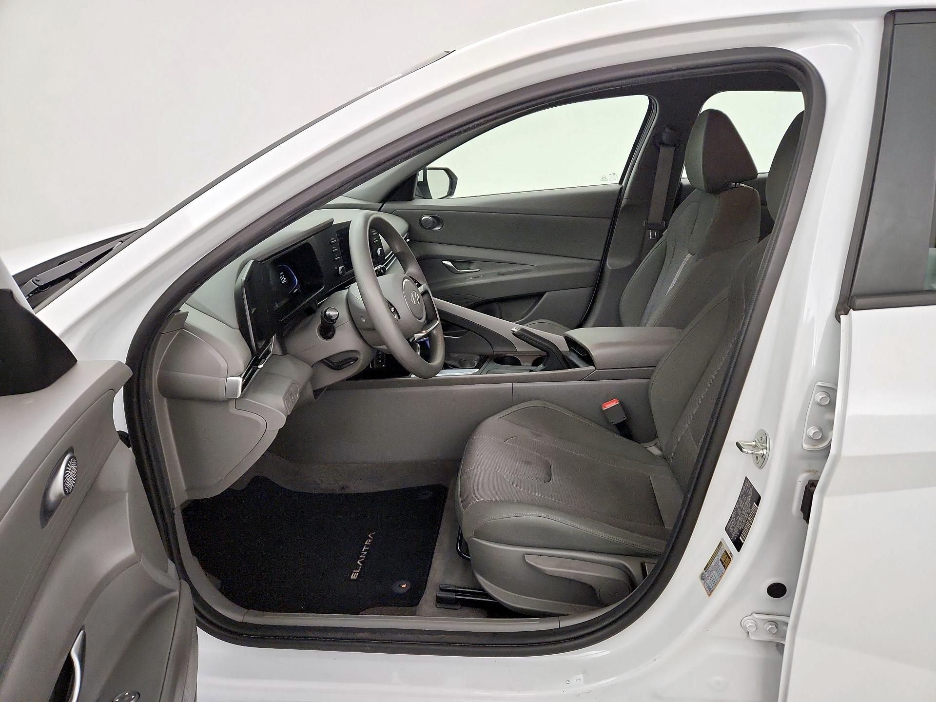 Thumbnail: 2024 Hyundai Elantra - 11