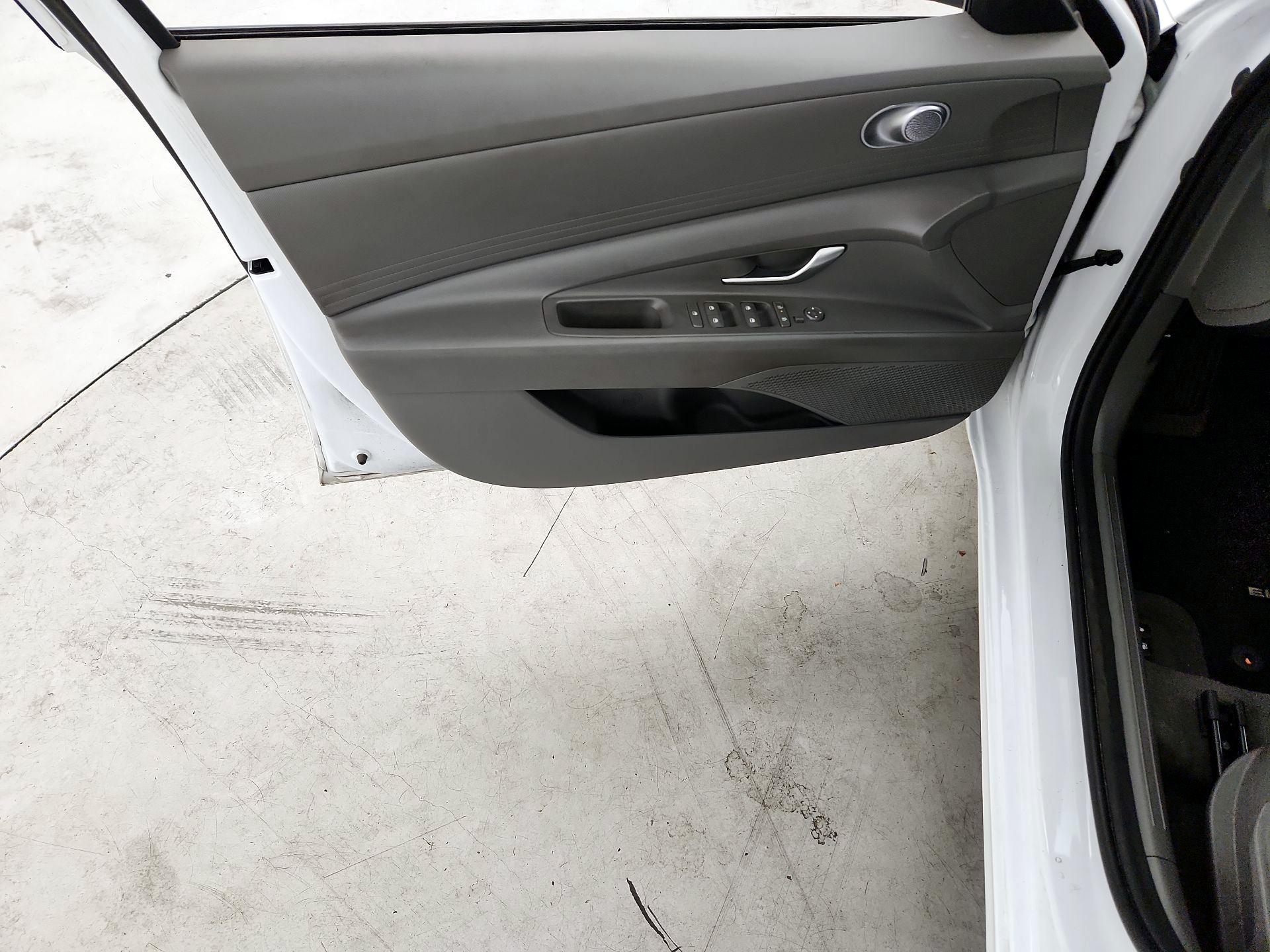 Thumbnail: 2024 Hyundai Elantra - 12