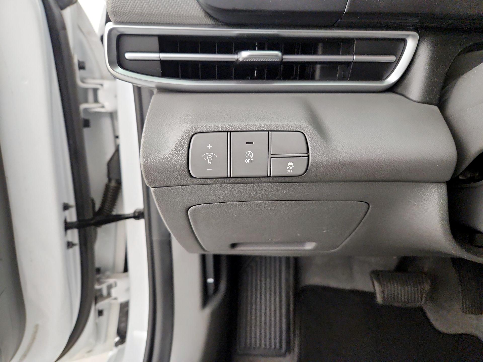 Thumbnail: 2024 Hyundai Elantra - 13