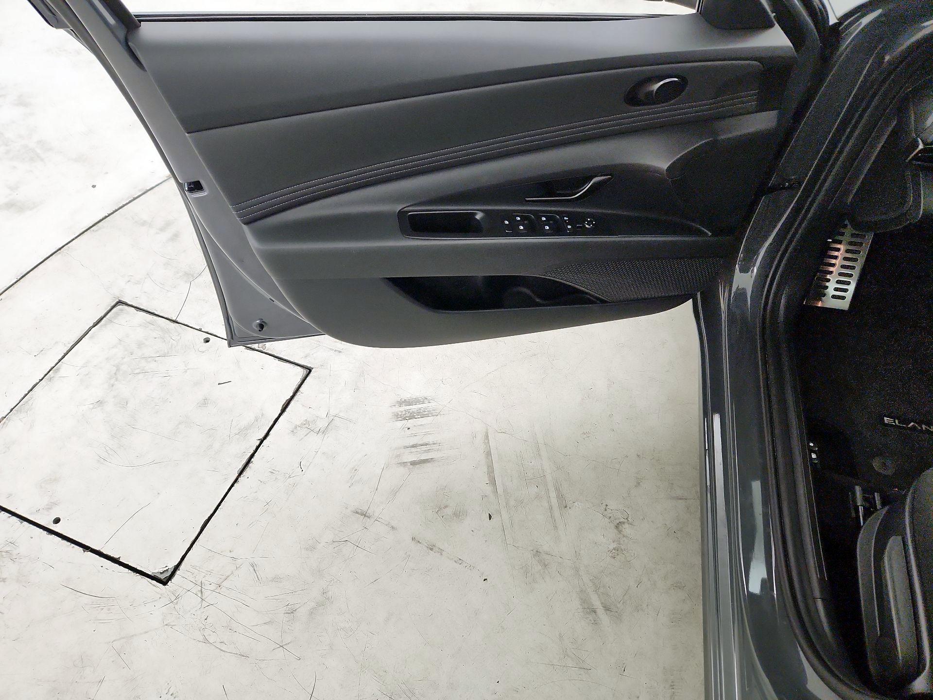 Thumbnail: 2025 Hyundai Elantra - 12