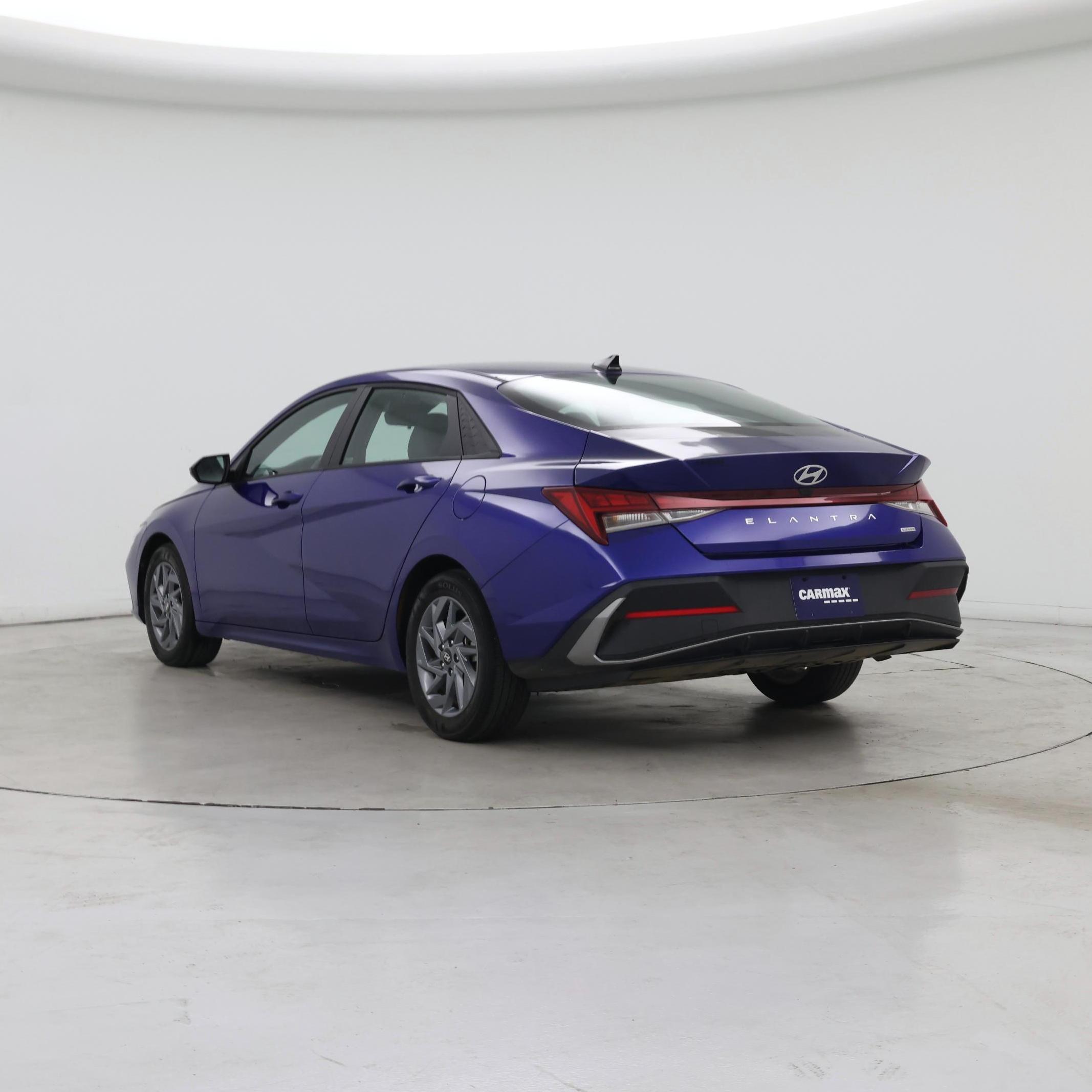 Thumbnail: 2025 Hyundai Elantra - 2