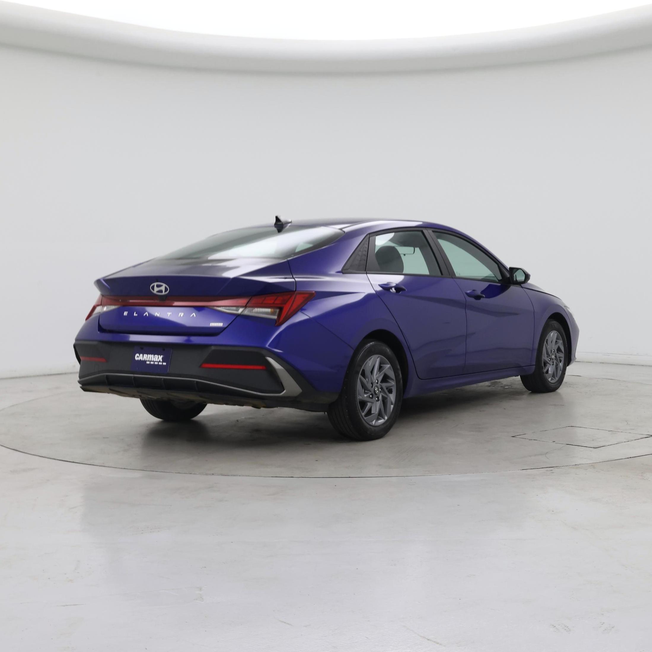 Thumbnail: 2025 Hyundai Elantra - 8