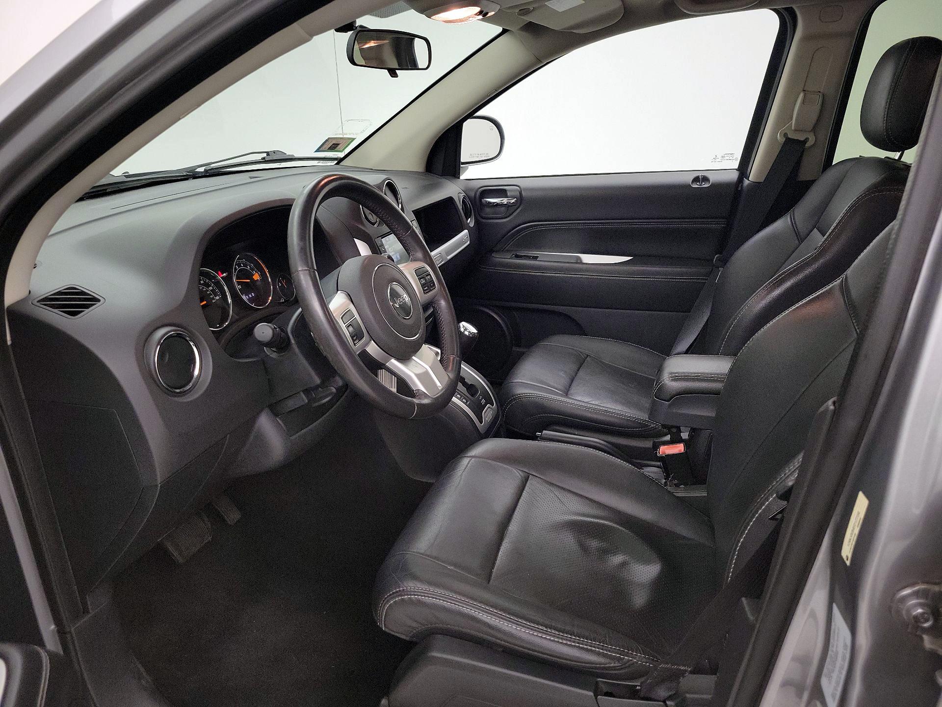 Thumbnail: 2015 Jeep Compass - 11