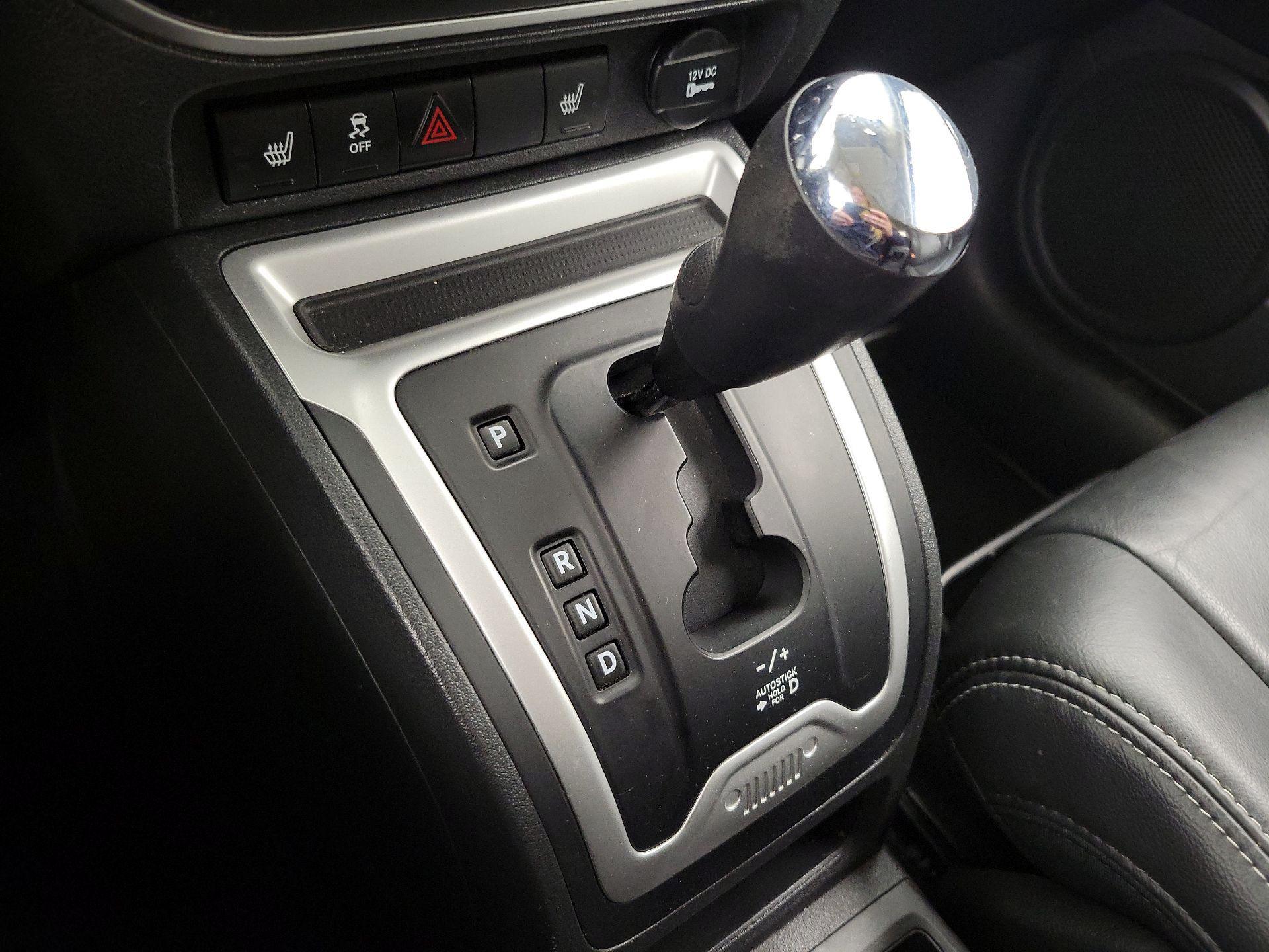 Thumbnail: 2015 Jeep Compass - 15