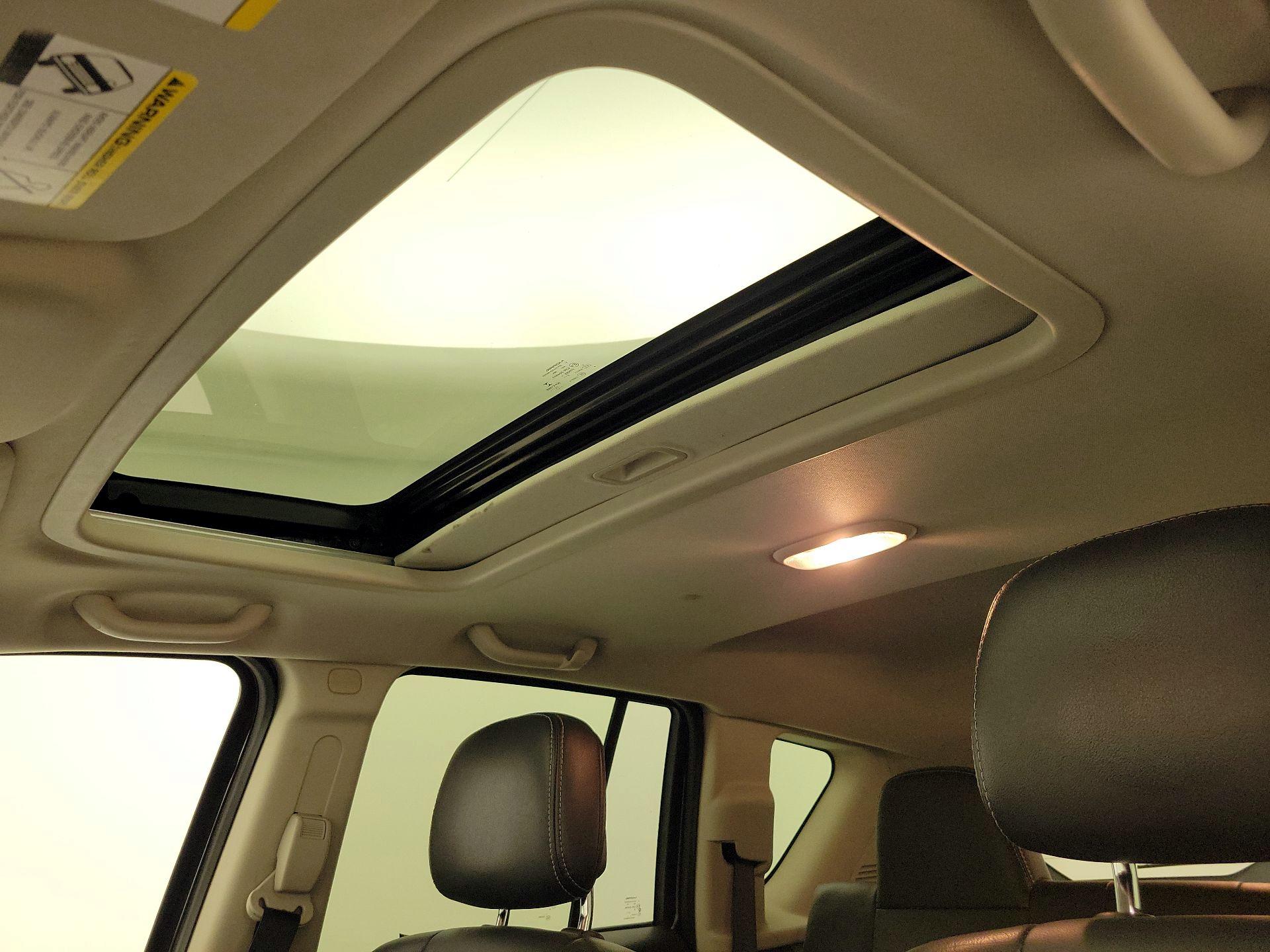 Thumbnail: 2015 Jeep Compass - 17