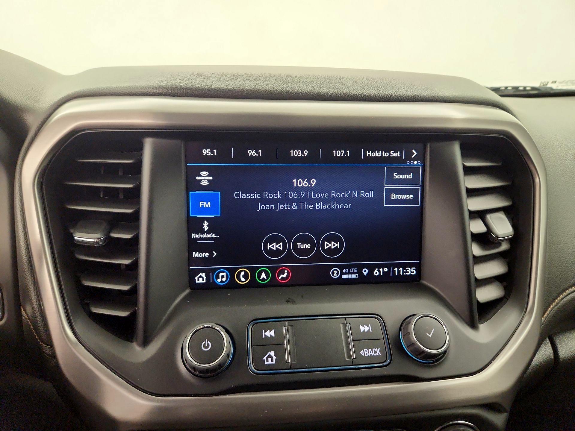 Thumbnail: 2022 GMC Acadia - 16