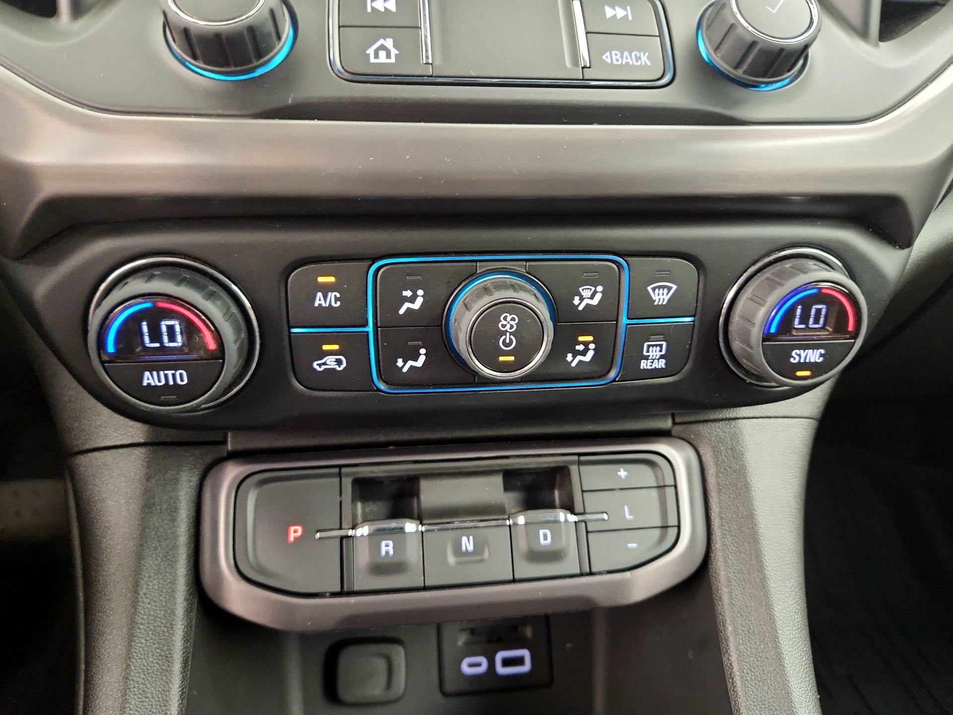 Thumbnail: 2022 GMC Acadia - 17