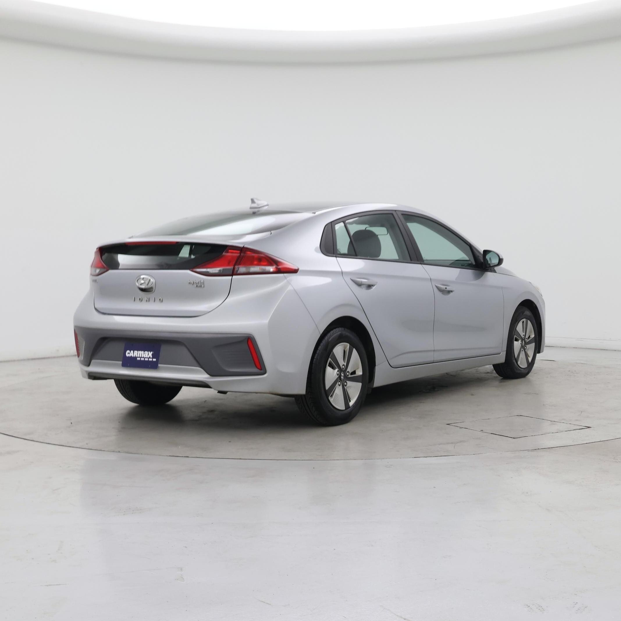Thumbnail: 2022 Hyundai Ioniq - 8
