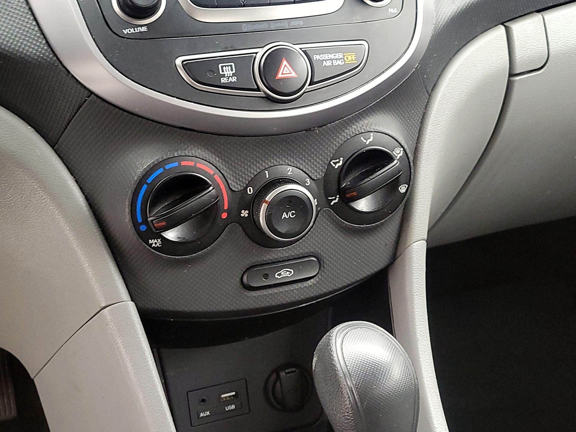 Thumbnail: 2017 Hyundai Accent - 15