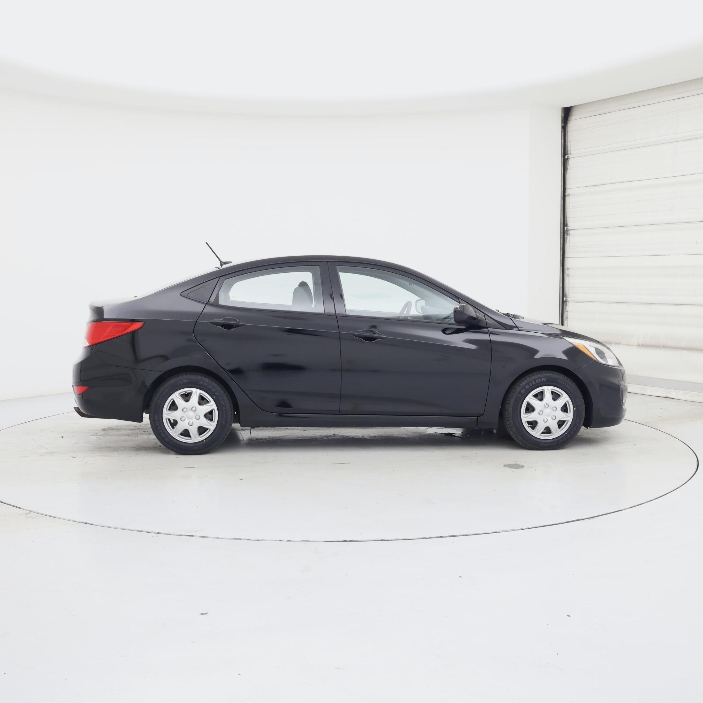 Thumbnail: 2017 Hyundai Accent - 7