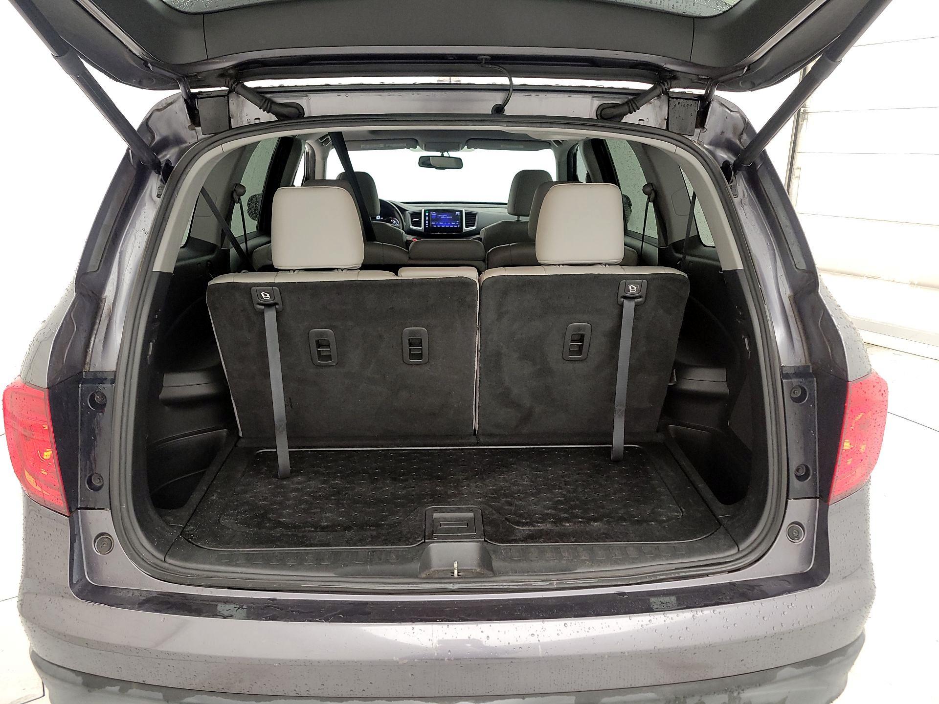 Thumbnail: 2016 Honda Pilot - 16