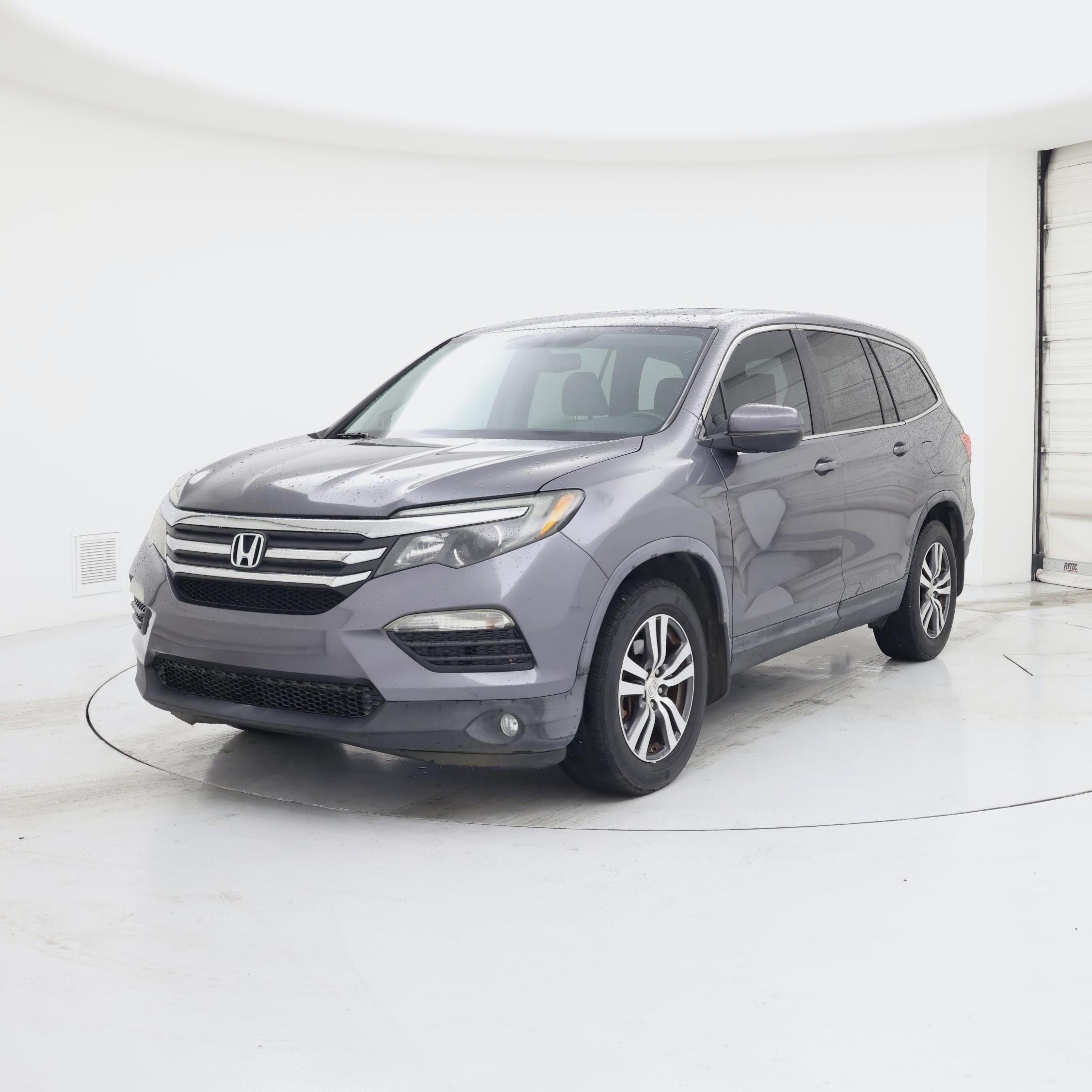 Thumbnail: 2016 Honda Pilot - 4
