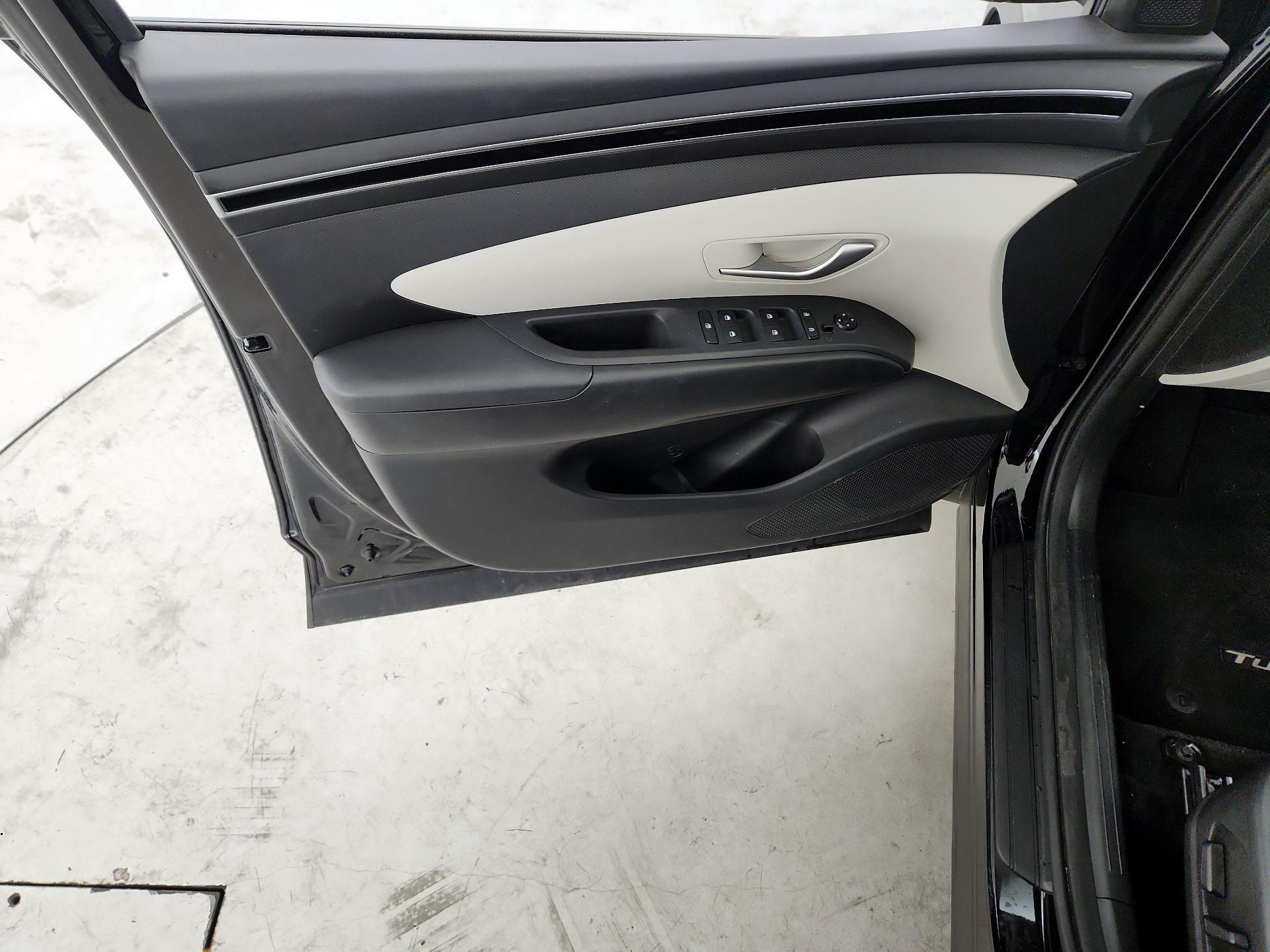 Thumbnail: 2024 Hyundai Tucson - 12
