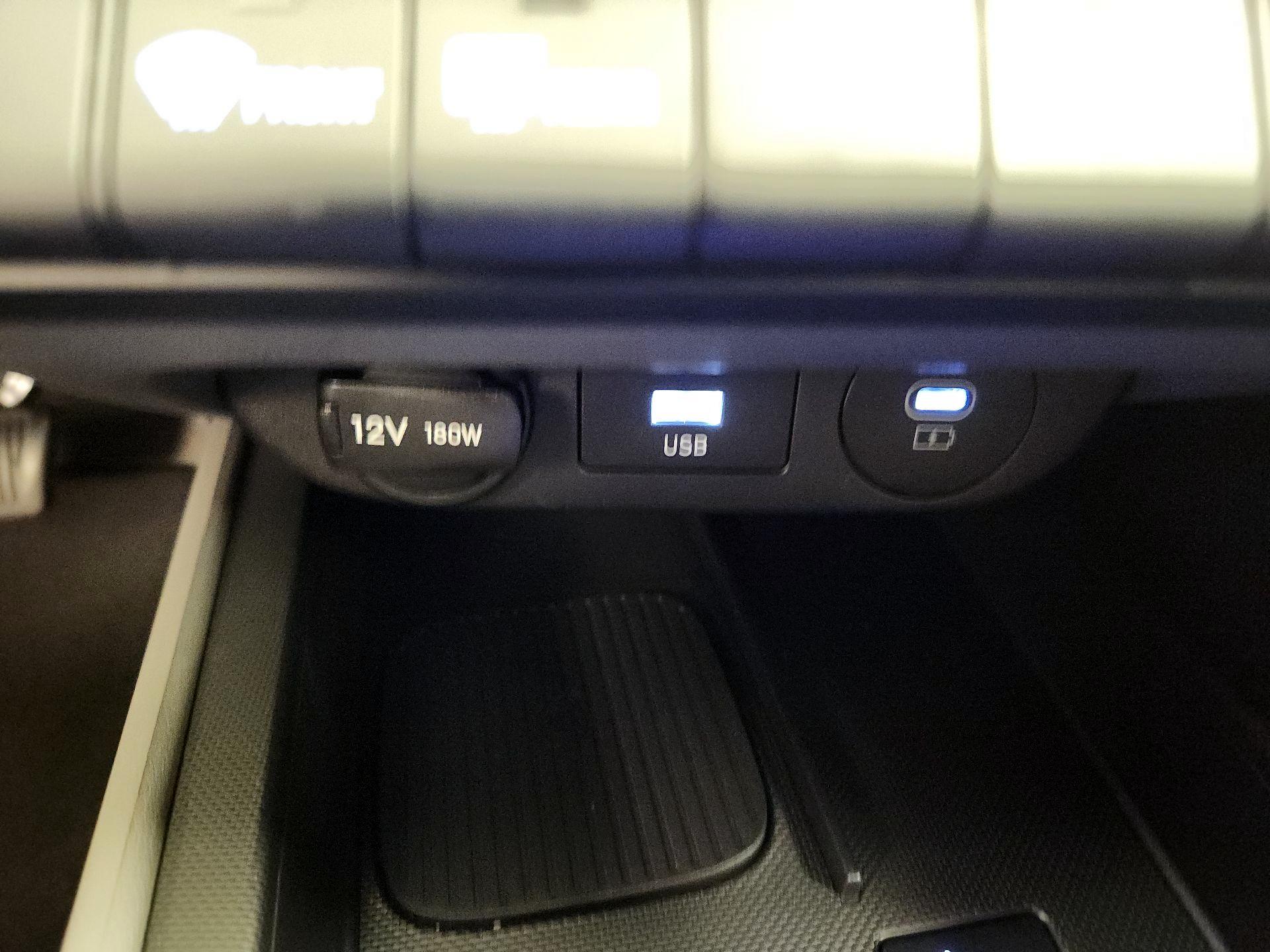 Thumbnail: 2024 Hyundai Elantra - 19