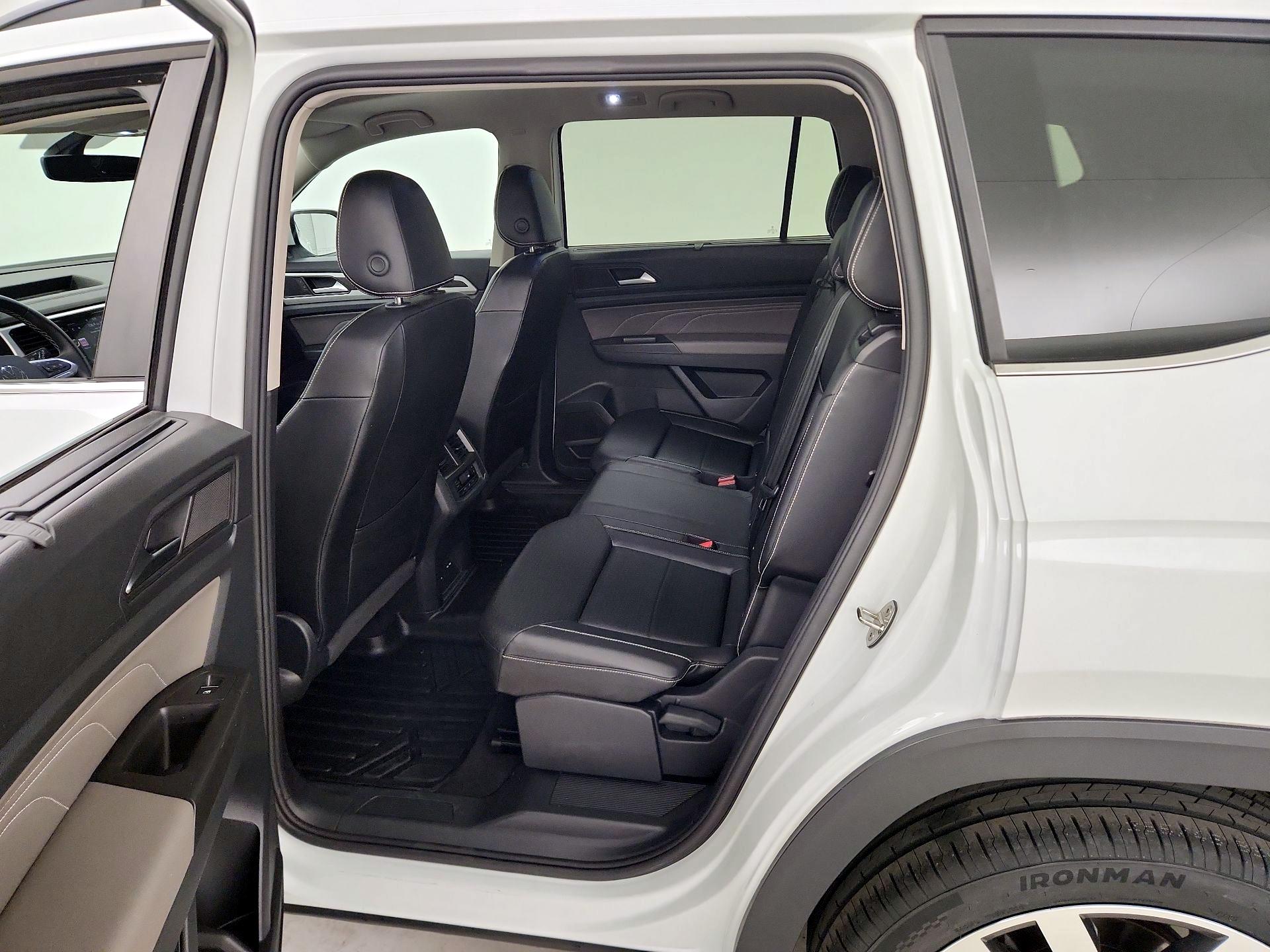 Thumbnail: 2022 Volkswagen Atlas - 20
